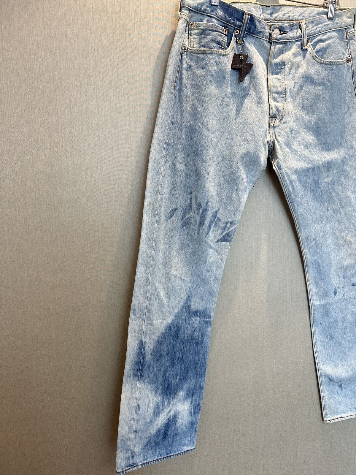 Hollywood Trading Company HTC IrregulaR HUMBLE Hand Bleached Vintage Levi’s Jeans Size US 34 / EU 50 - 4 Thumbnail