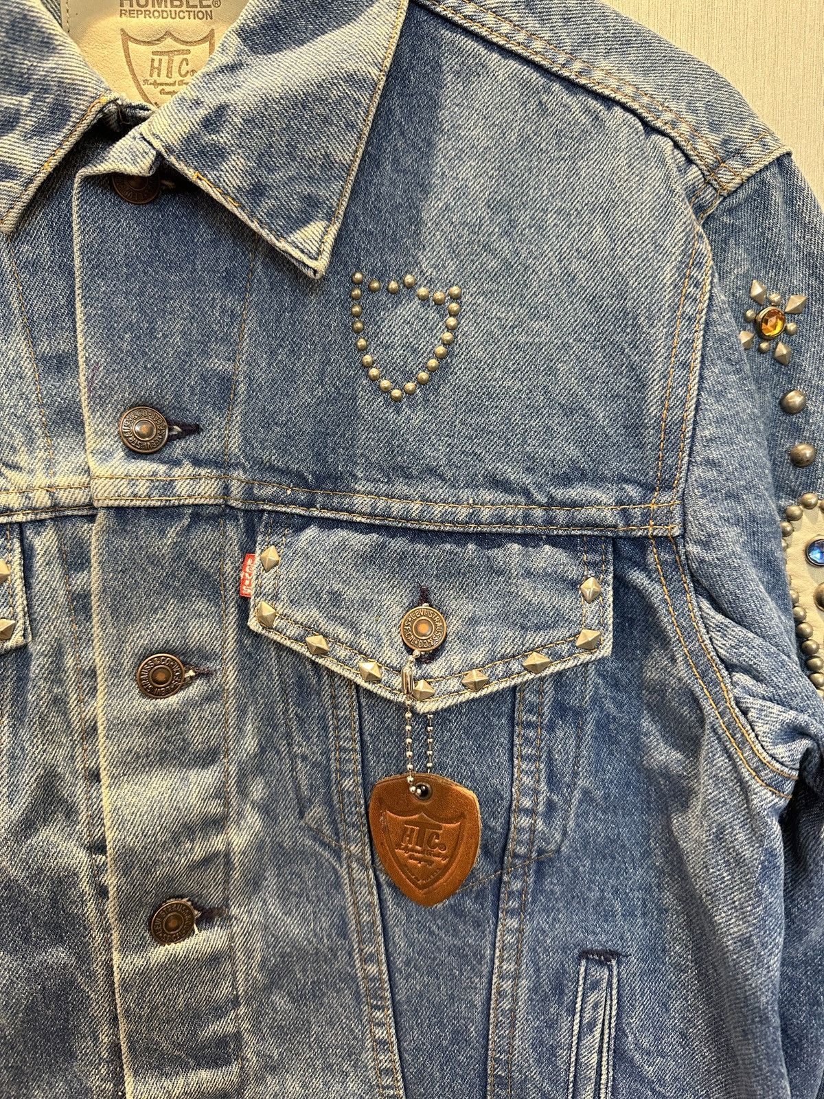 Hollywood Trading Company HTC IrregulaR HUMBLE Gemstone Studded Vintage Levi’s Jacket Size US M / EU 48-50 / 2 - 2 Thumbnail