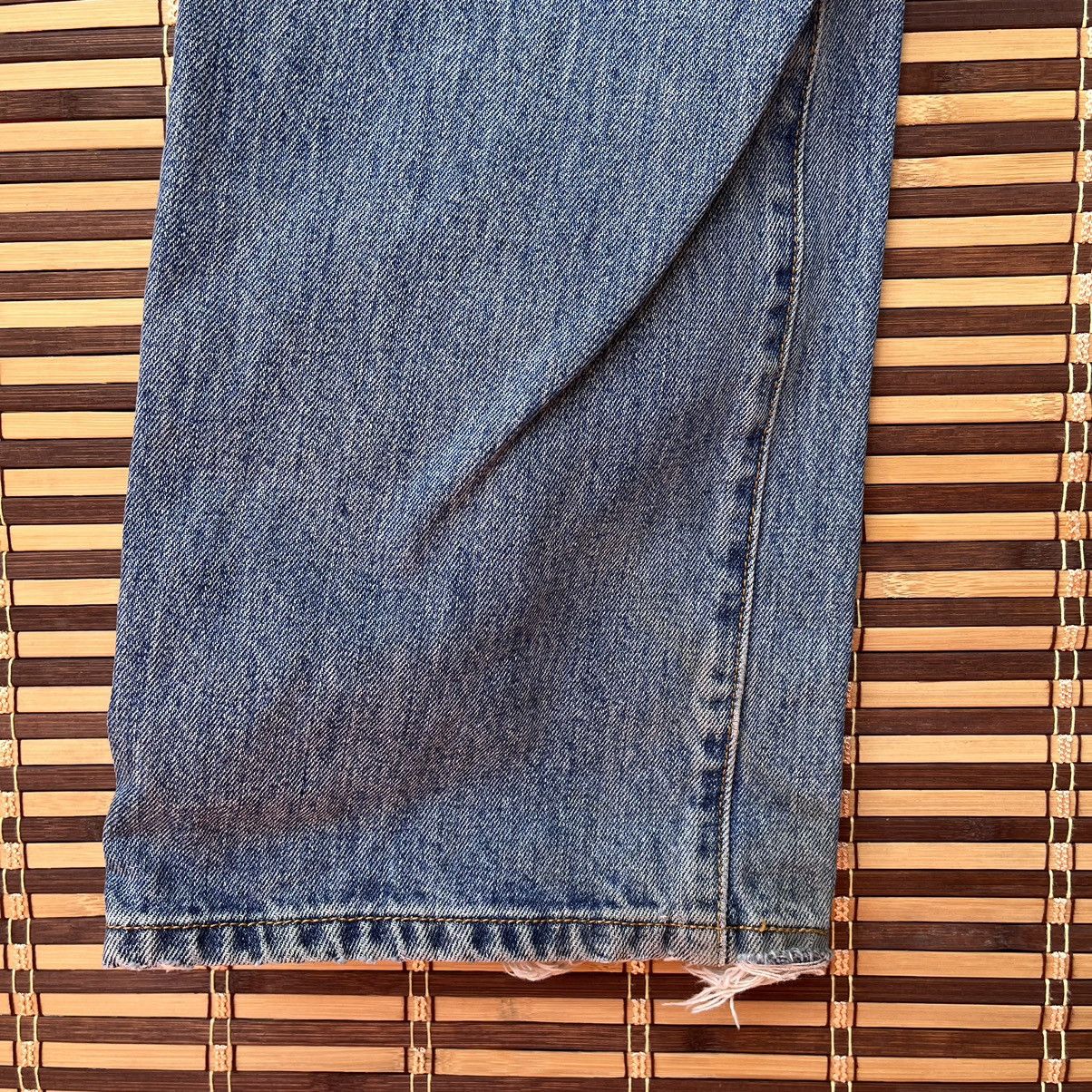 Levi's Levis 501 Straight Cut Button Fly Original Denim Jeans Size US 36 / EU 52 - 13 Thumbnail