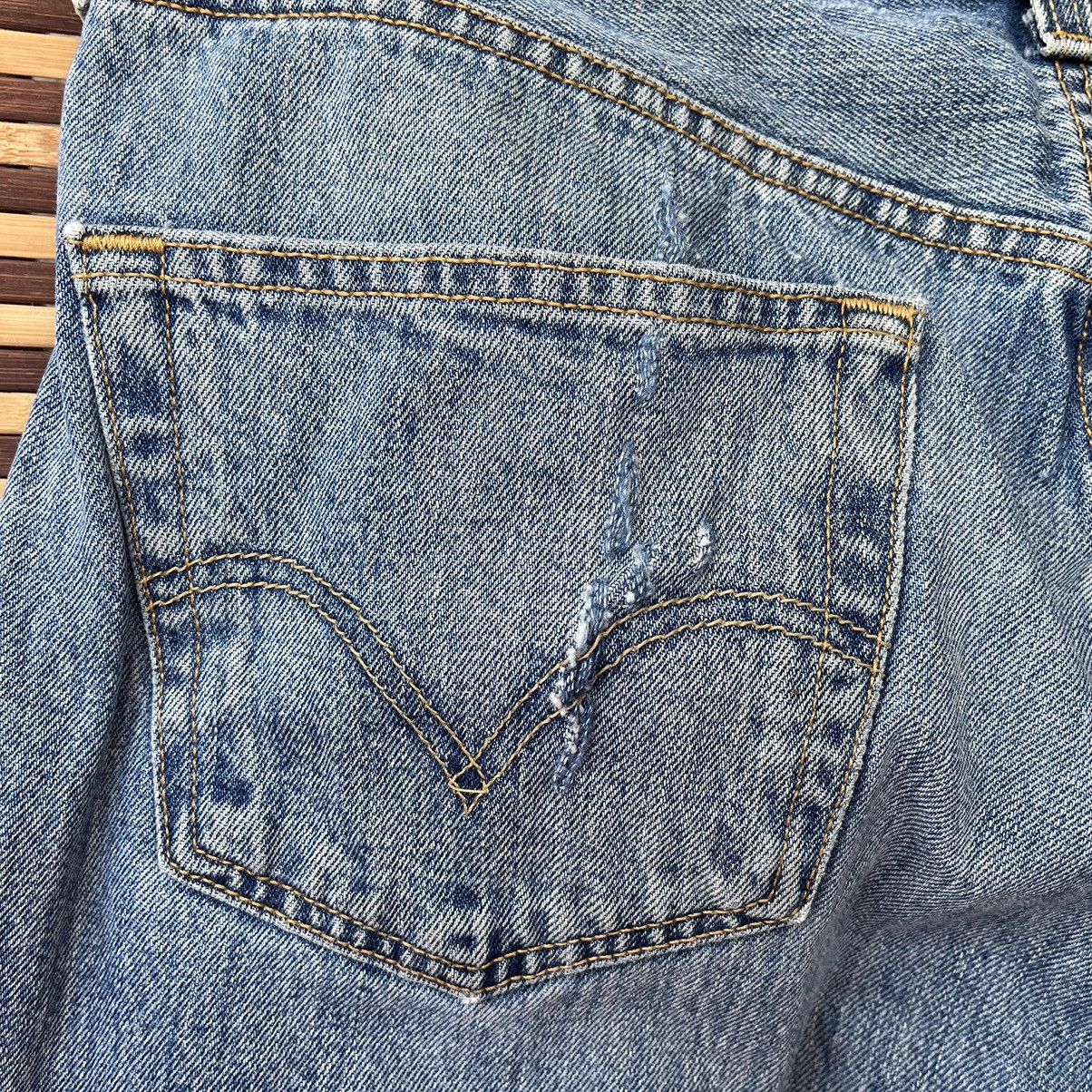 Levi's Levis 501 Straight Cut Button Fly Original Denim Jeans Size US 36 / EU 52 - 18 Thumbnail