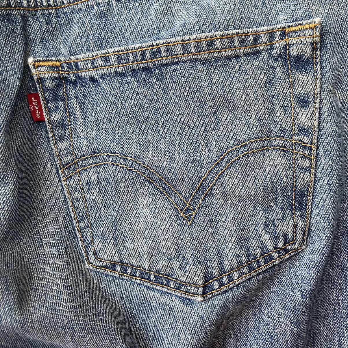 Levi's Levis 501 Straight Cut Button Fly Original Denim Jeans Size US 36 / EU 52 - 19 Thumbnail