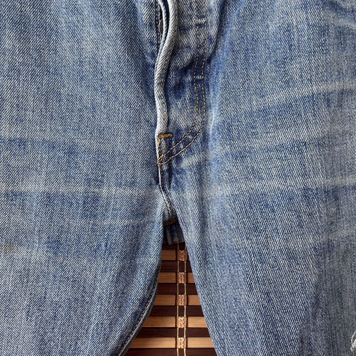 Levi's Levis 501 Straight Cut Button Fly Original Denim Jeans Size US 36 / EU 52 - 11 Thumbnail