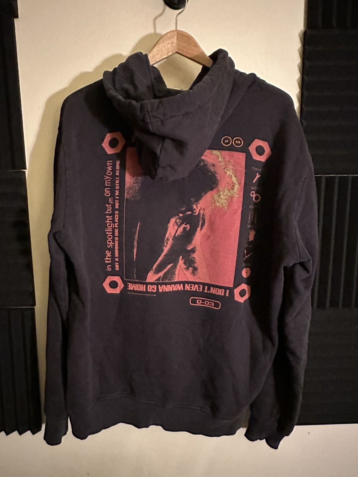 Post malone runaway tour hoodie sale