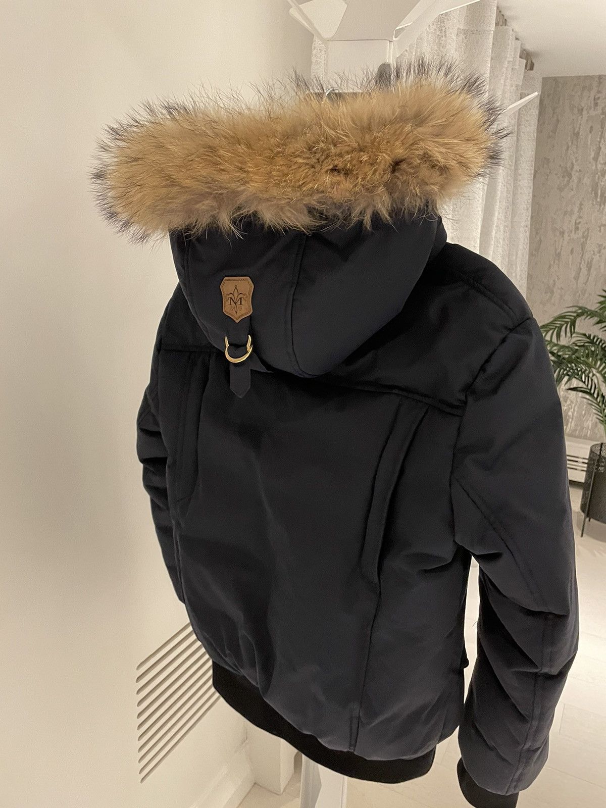 Mackage Mackage DIXON 2-in-1 Nordic Tech down bomber with natural fu Size US M / EU 48-50 / 2 - 2 Thumbnail