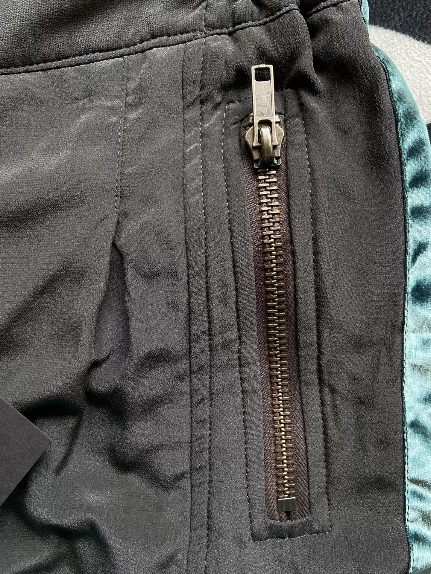 aider AckermannSilk Sweatpants size m