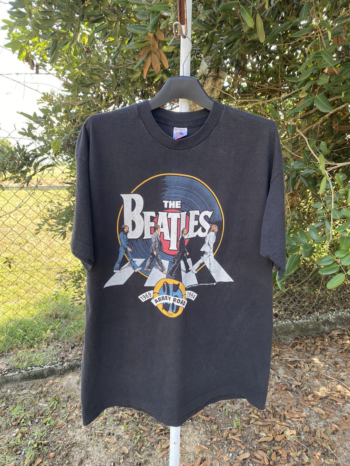 The Beatles 25Year Abbey Road Apple Corps Limited Tee