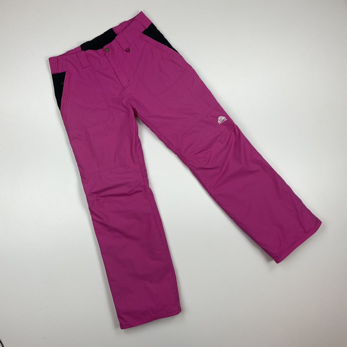 Nike ACG × Vintage Womens Vintage Nike ACG Ski Snowboard Pants size M Size 30" / US 8 / IT 44 - 1 Thumbnail