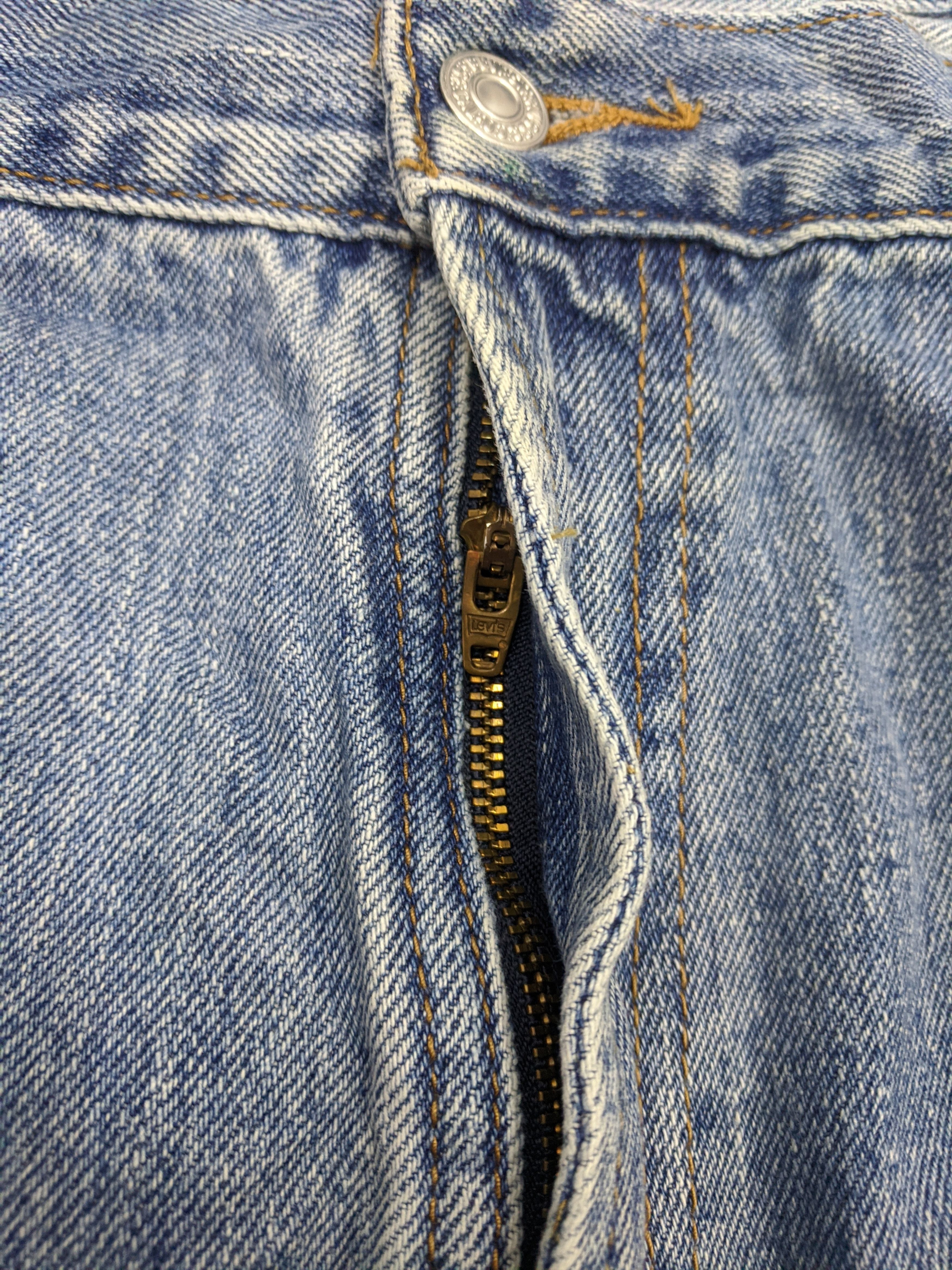 Levi's Vintage Levis 550 Lightwash Jeans DP0846 Size US 41 - 8 Thumbnail