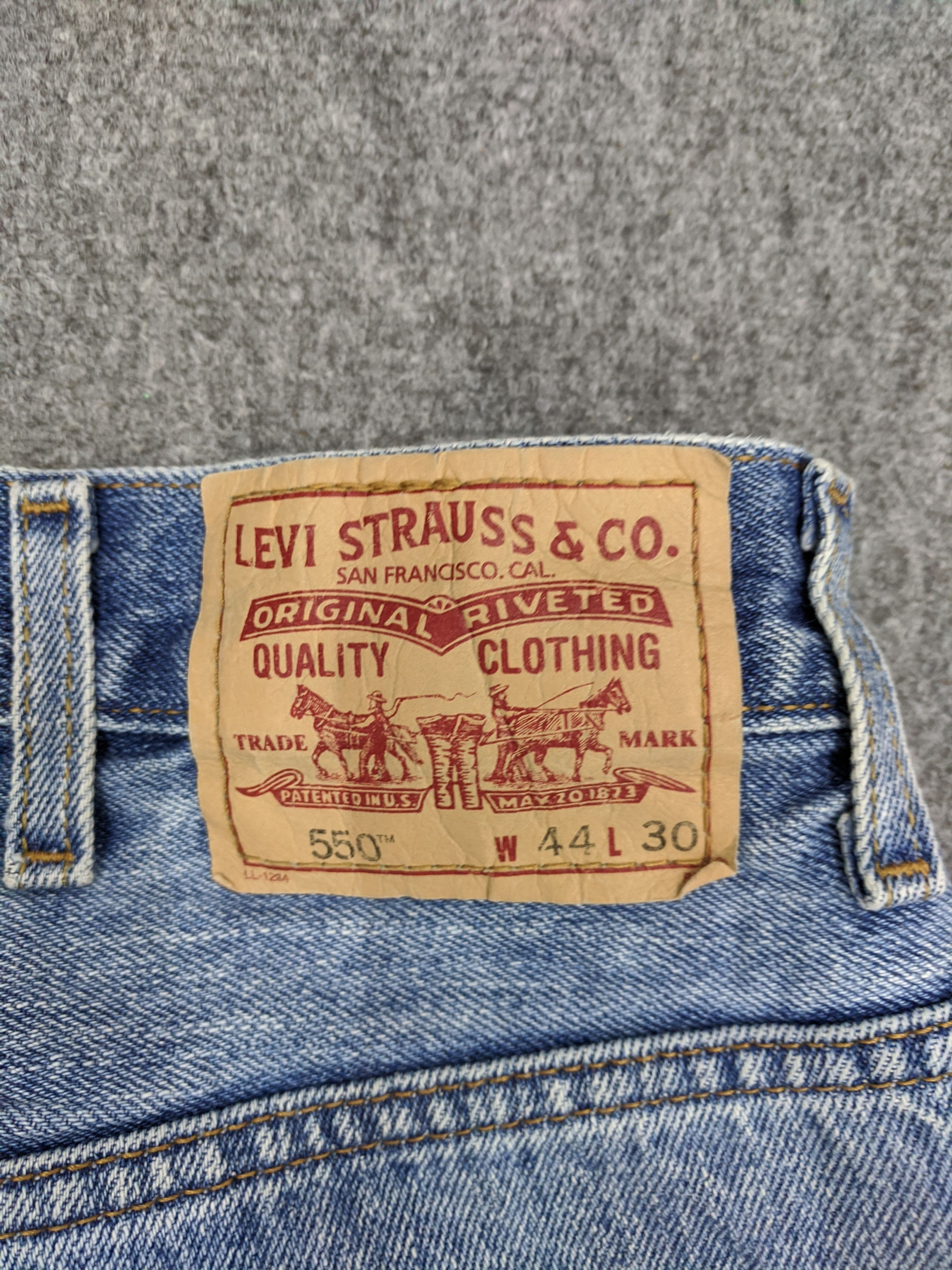 Levi's Vintage Levis 550 Lightwash Jeans DP0846 Size US 41 - 11 Thumbnail