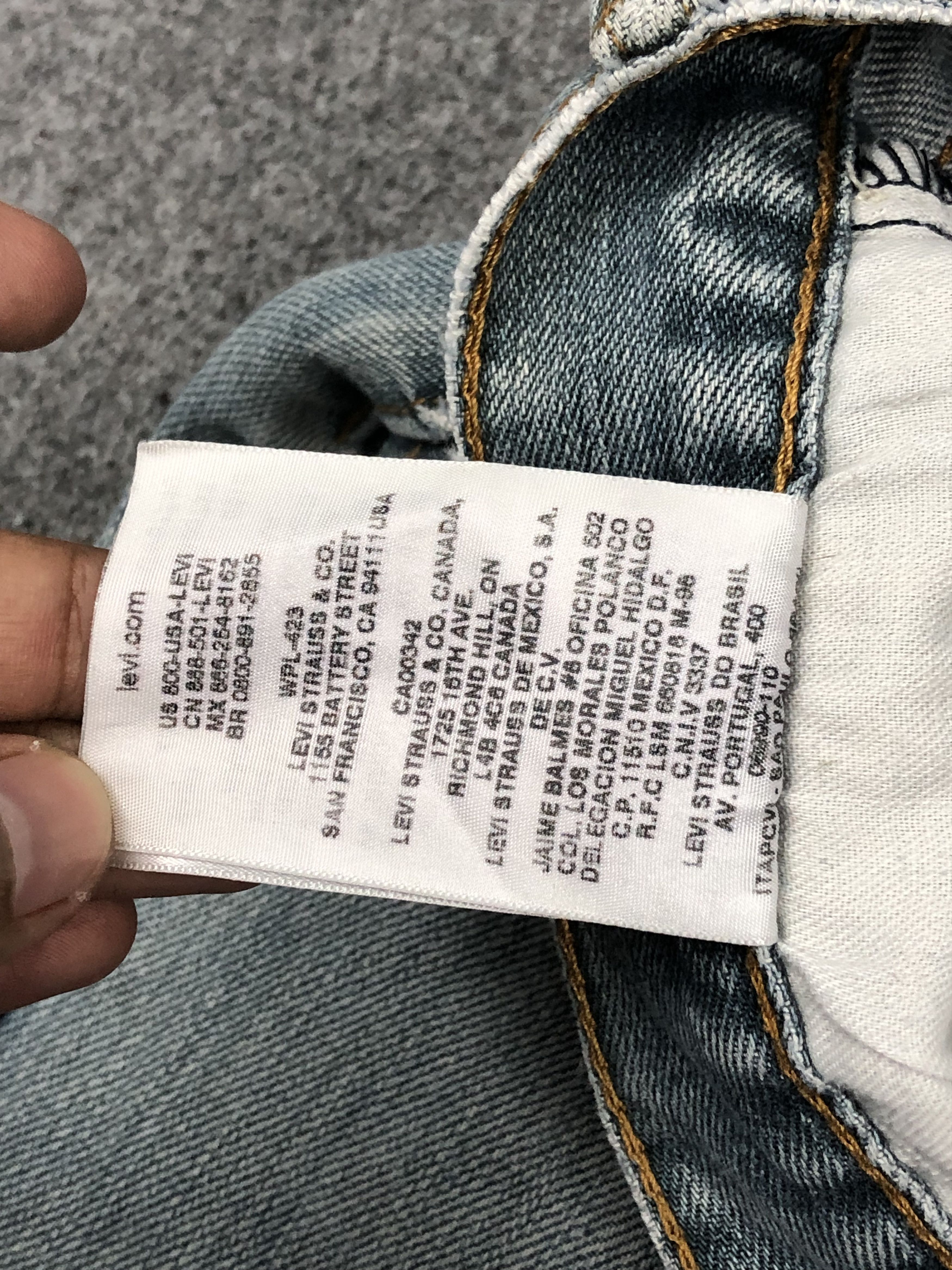 Levi's Vintage Levis 559 Light Wash Jeans DP1642 Size US 36 / EU 52 - 15 Thumbnail