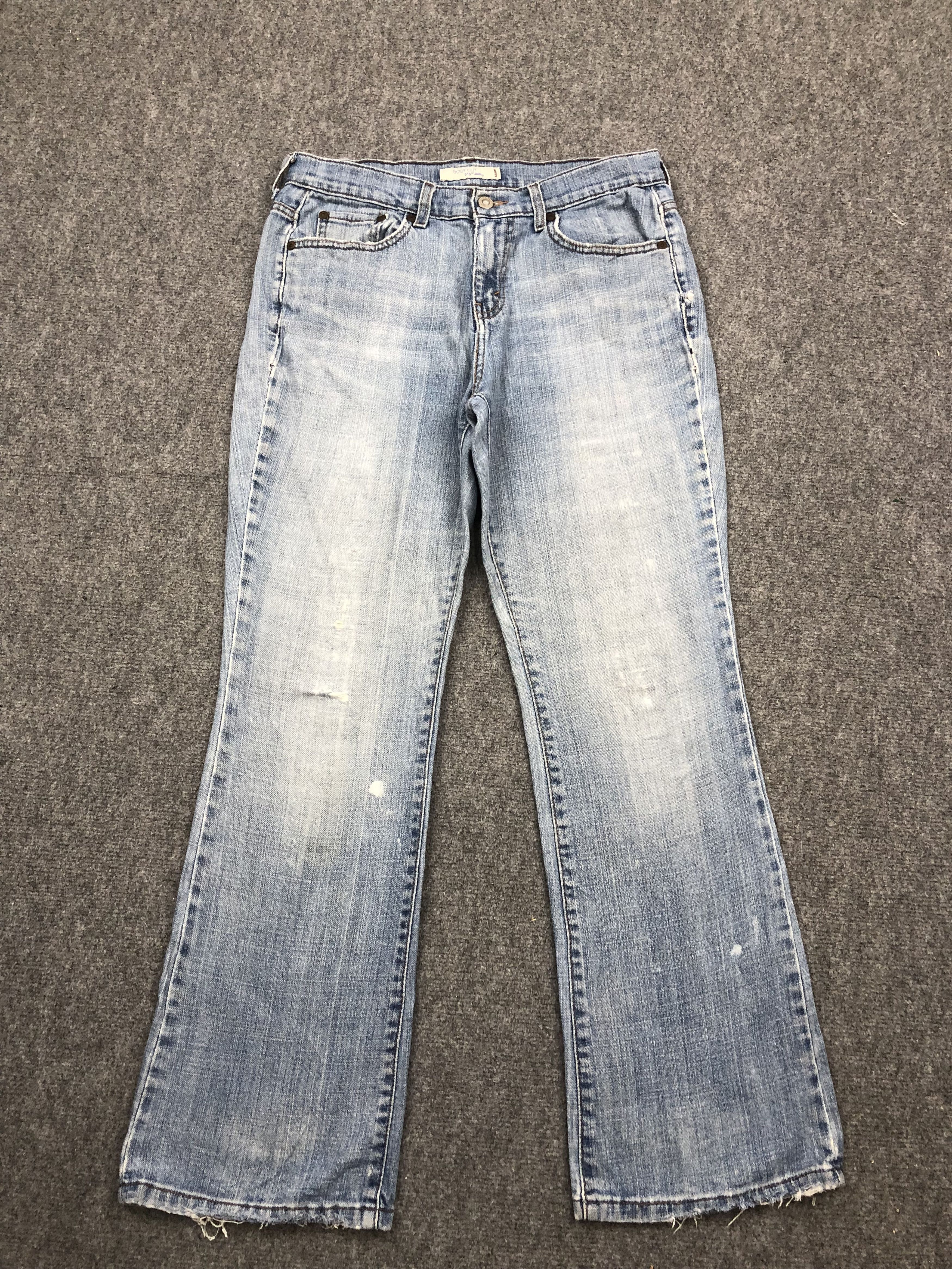 image of Levis 515 Flared Bootcut Jeans in Blue Denim, Men's (Size 31)