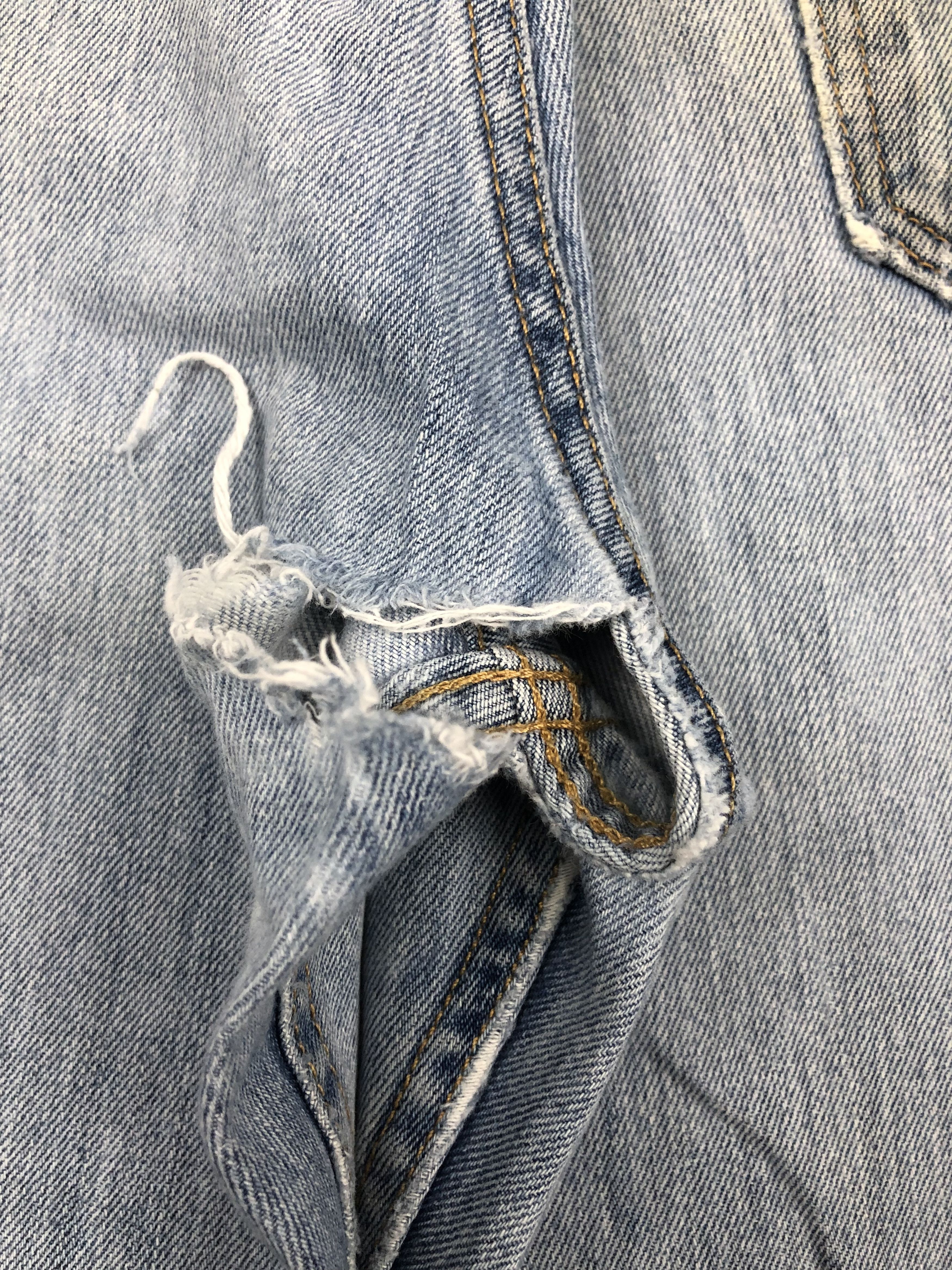 Levi's Vintage Levis 559 Light Wash Jeans DP1637 Size US 37 - 14 Thumbnail