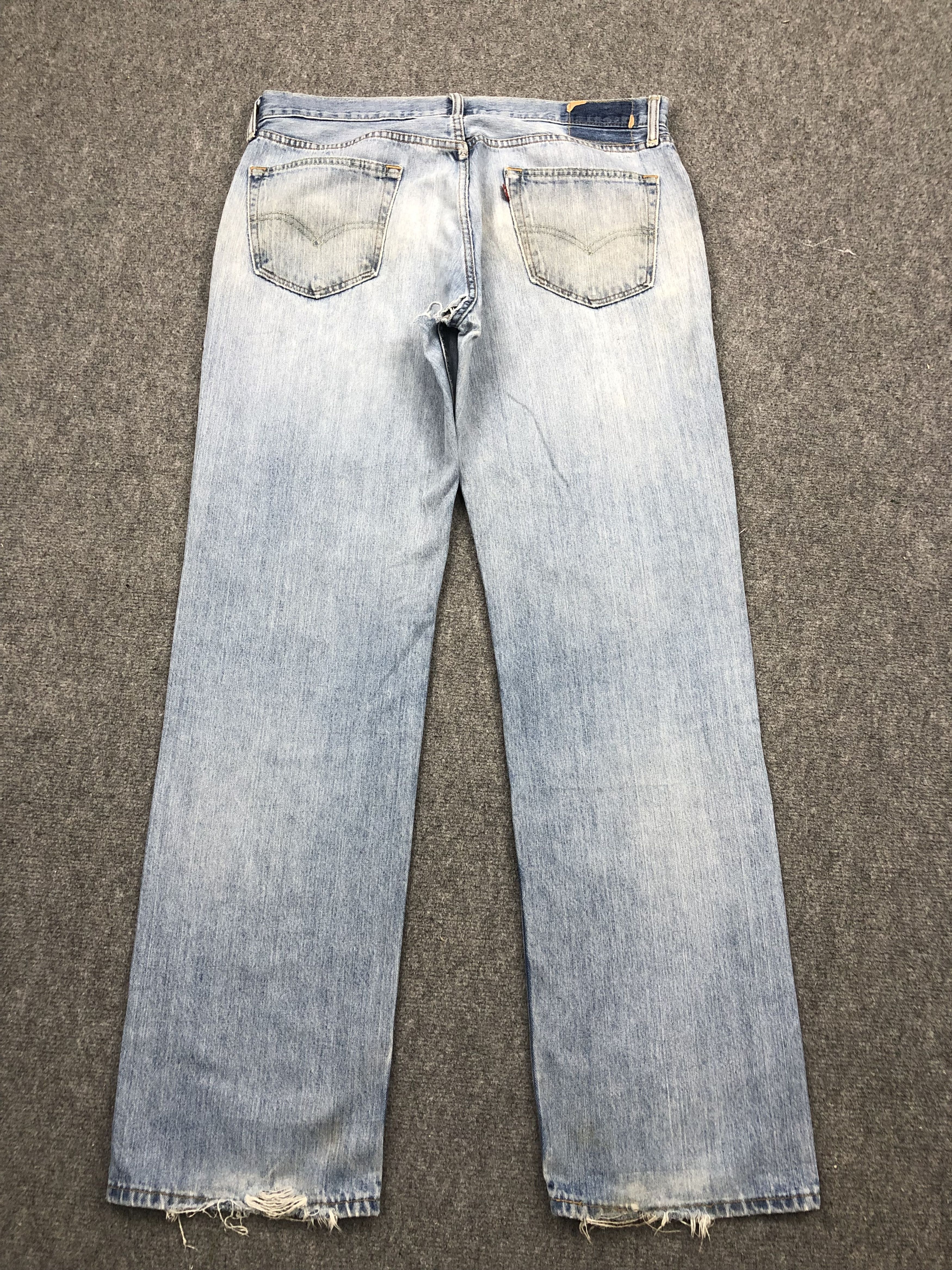 Levi's Vintage Levis 559 Light Wash Jeans DP1637 Size US 37 - 3 Thumbnail