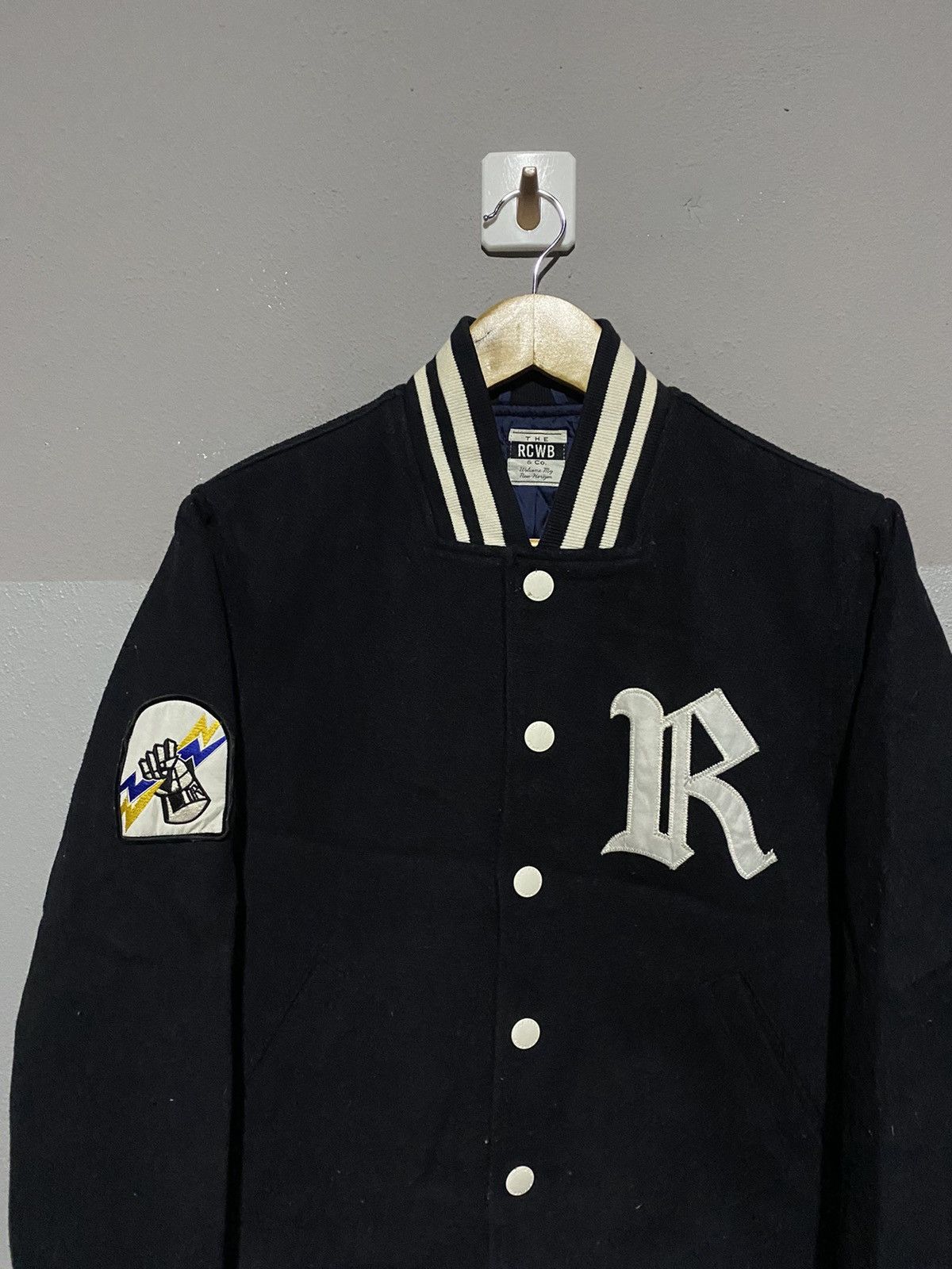 Japanese Brand 🔥SALE🔥RCWB WOOL VARSITY JACKET BIG LOGOS Size US M / EU 48-50 / 2 - 4 Thumbnail