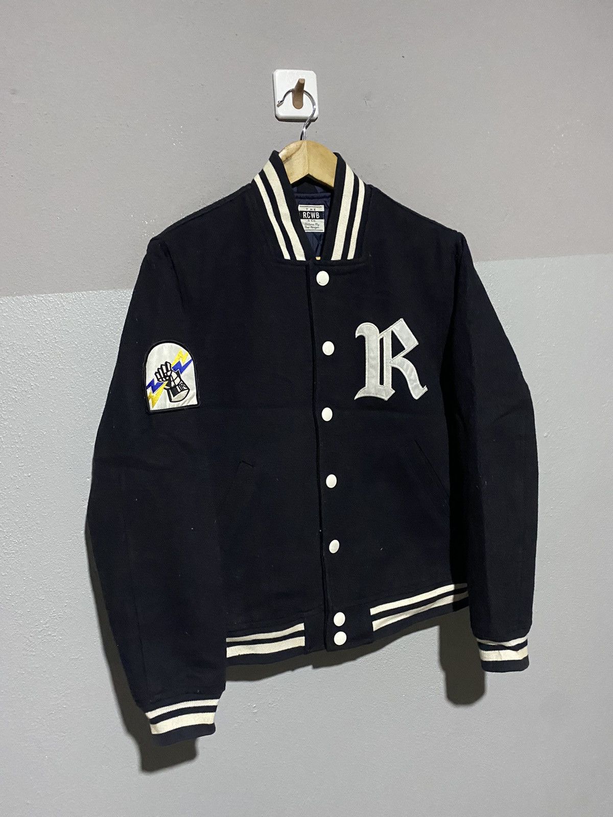 Japanese Brand 🔥SALE🔥RCWB WOOL VARSITY JACKET BIG LOGOS Size US M / EU 48-50 / 2 - 3 Thumbnail