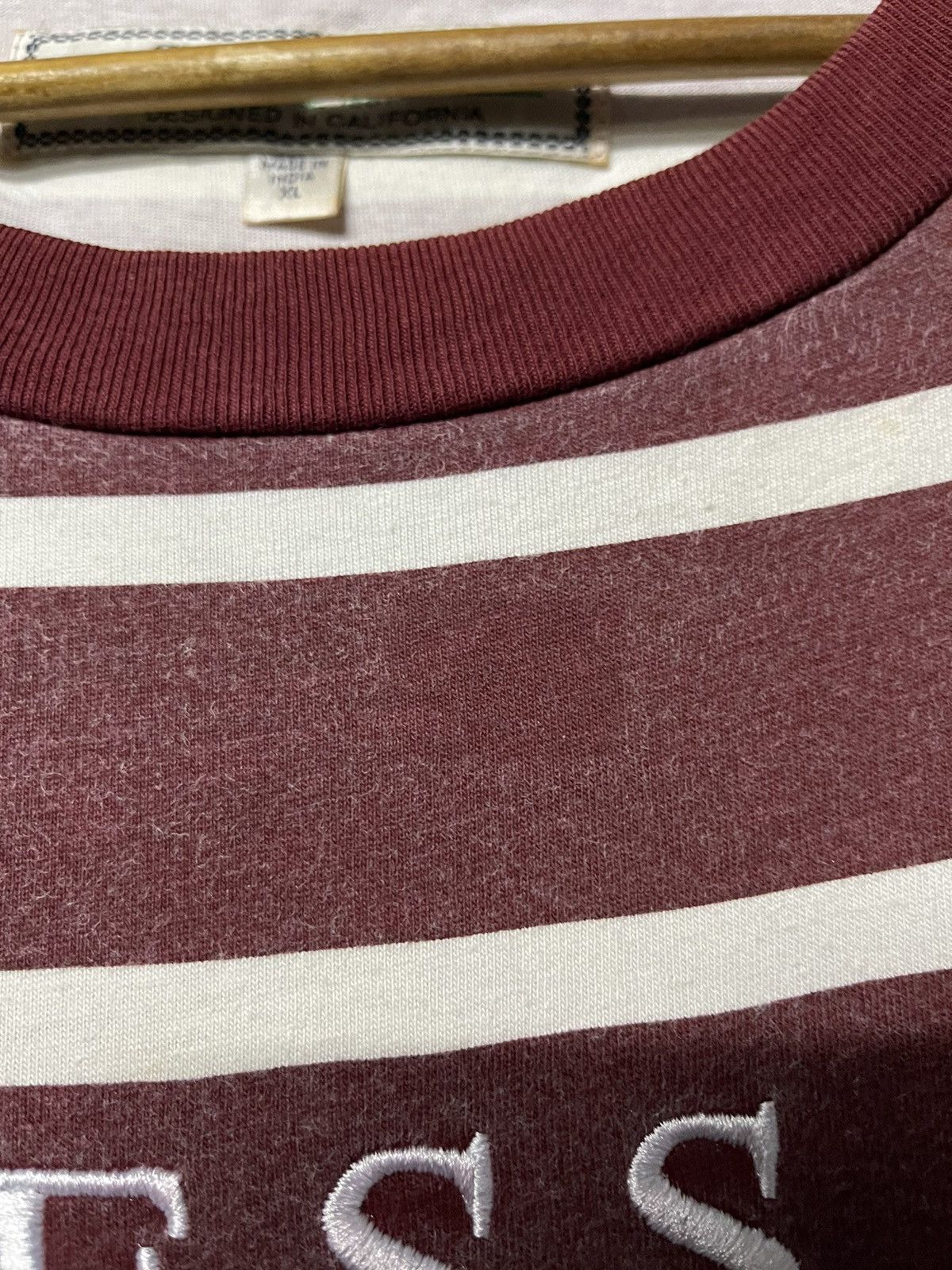 Guess × Vintage Vintage Guess Los Angeles Stripe Embroidery Logo Tee Size US XXL / EU 58 / 5 - 4 Thumbnail