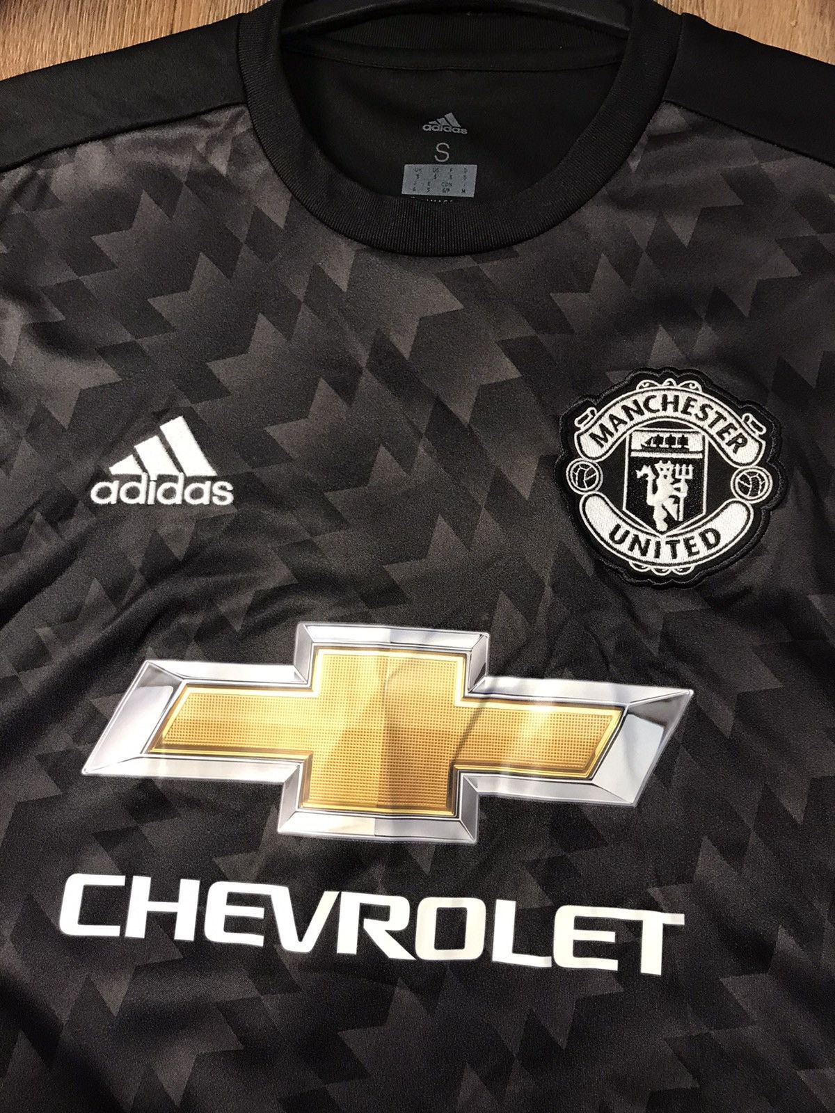 Adidas Manchester United 2017 3rd Soccer jersey Size US S / EU 44-46 / 1 - 3 Thumbnail