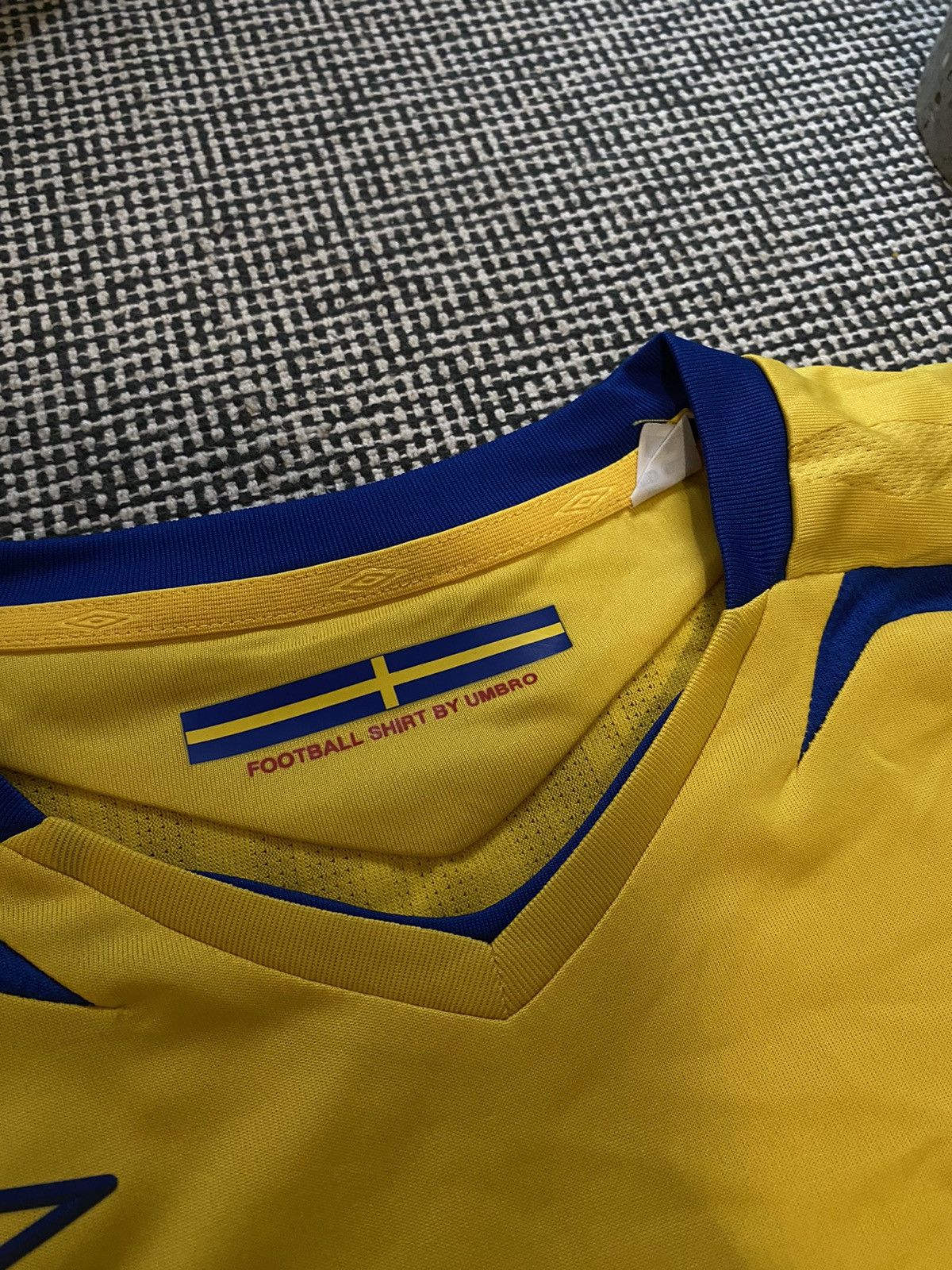 Umbro × Vintage Rare Vintage soccer jersey Sweden umbro y2k Size US XL / EU 56 / 4 - 4 Thumbnail