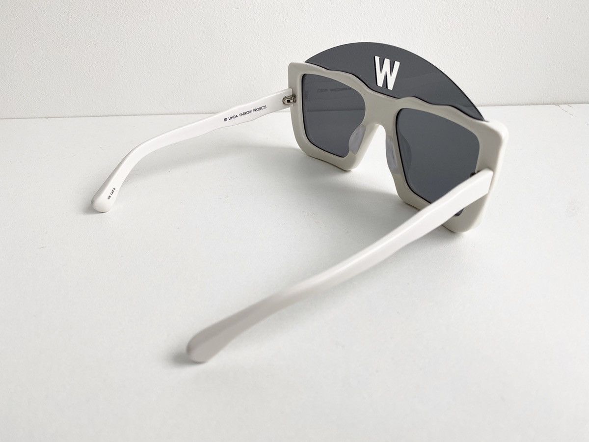 Linda Farrow × Walter Van Beirendonck Square White and Dark Grey Lenses Size ONE SIZE - 4 Thumbnail