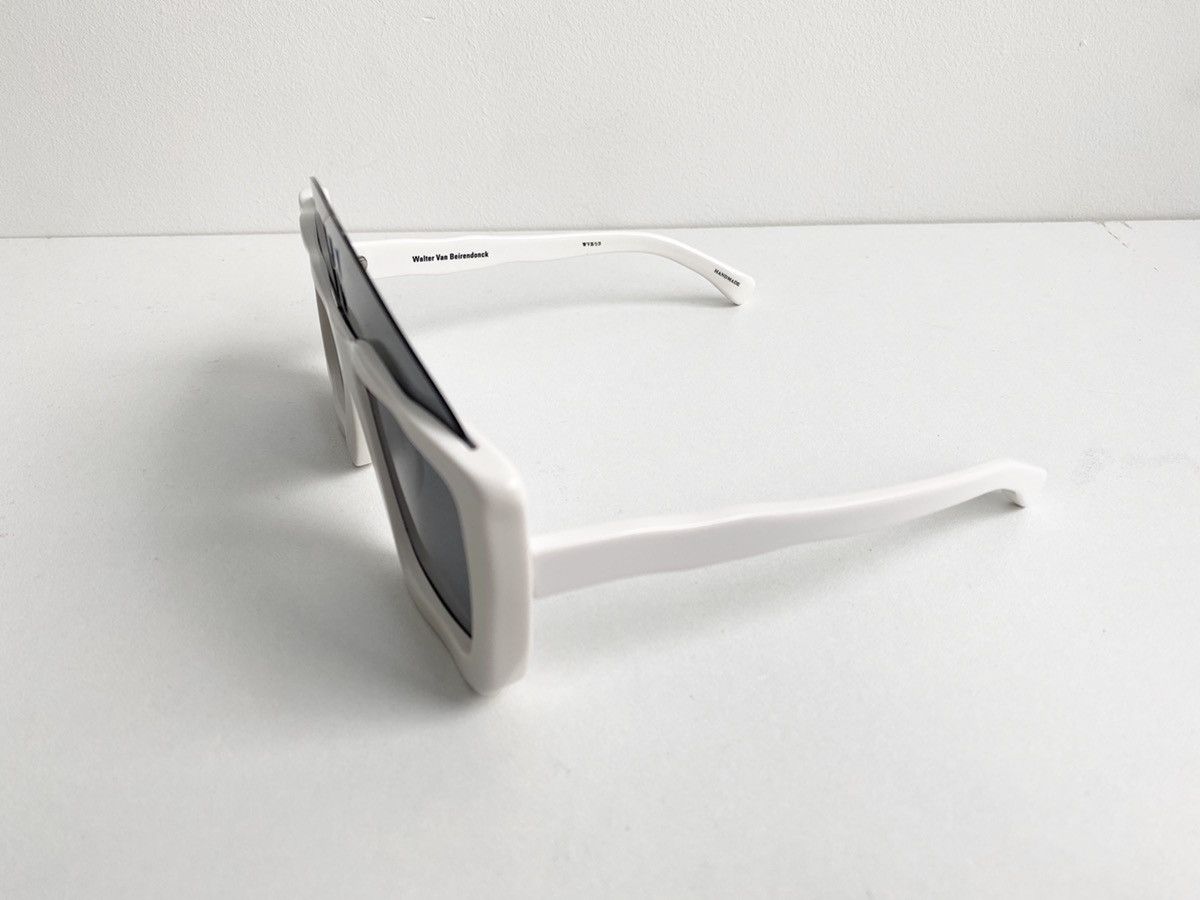 Linda Farrow × Walter Van Beirendonck Square White and Dark Grey Lenses Size ONE SIZE - 5 Thumbnail