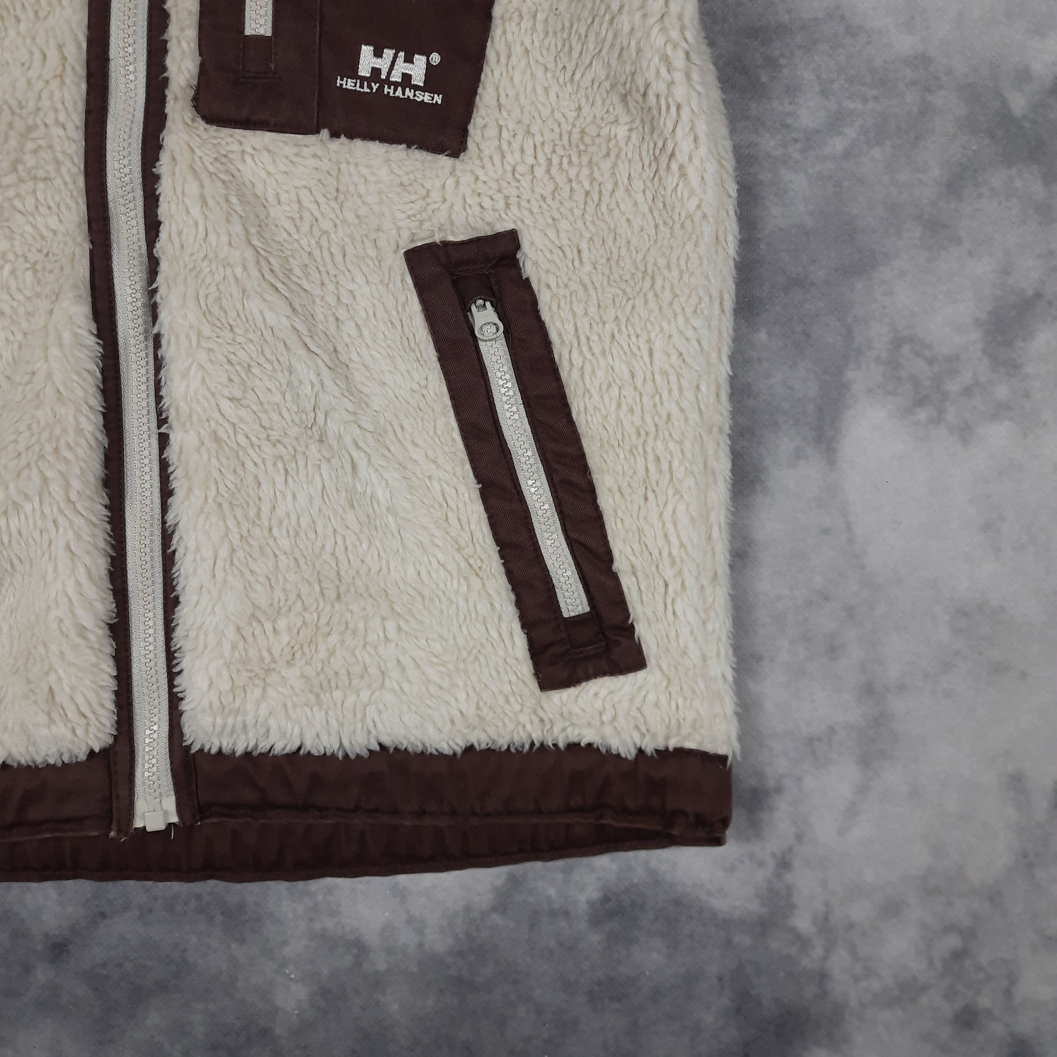 Helly Hansen Helly Hansen deep pile fleece jacket rare brown cw Size US M / EU 48-50 / 2 - 4 Thumbnail