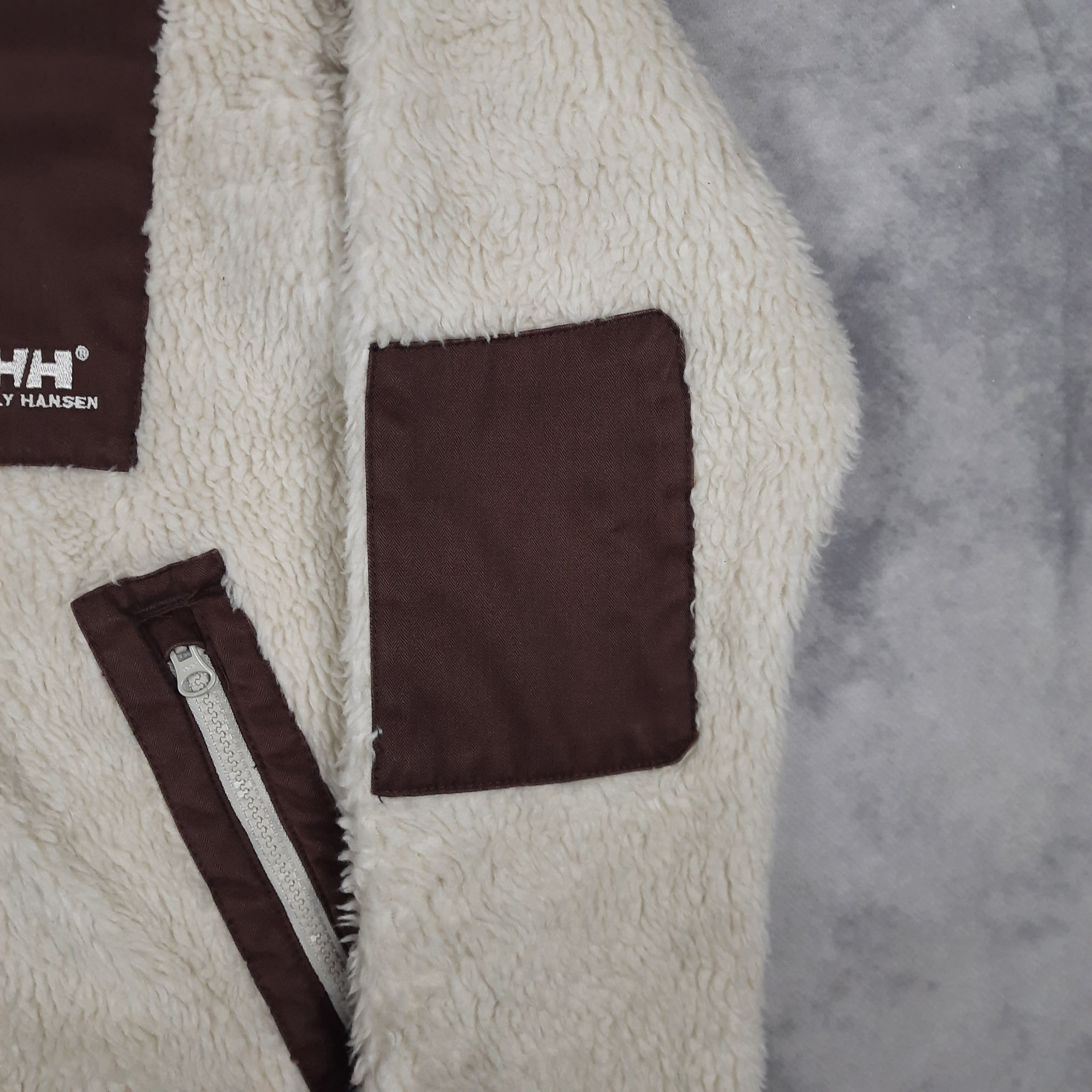Helly Hansen Helly Hansen deep pile fleece jacket rare brown cw Size US M / EU 48-50 / 2 - 3 Thumbnail