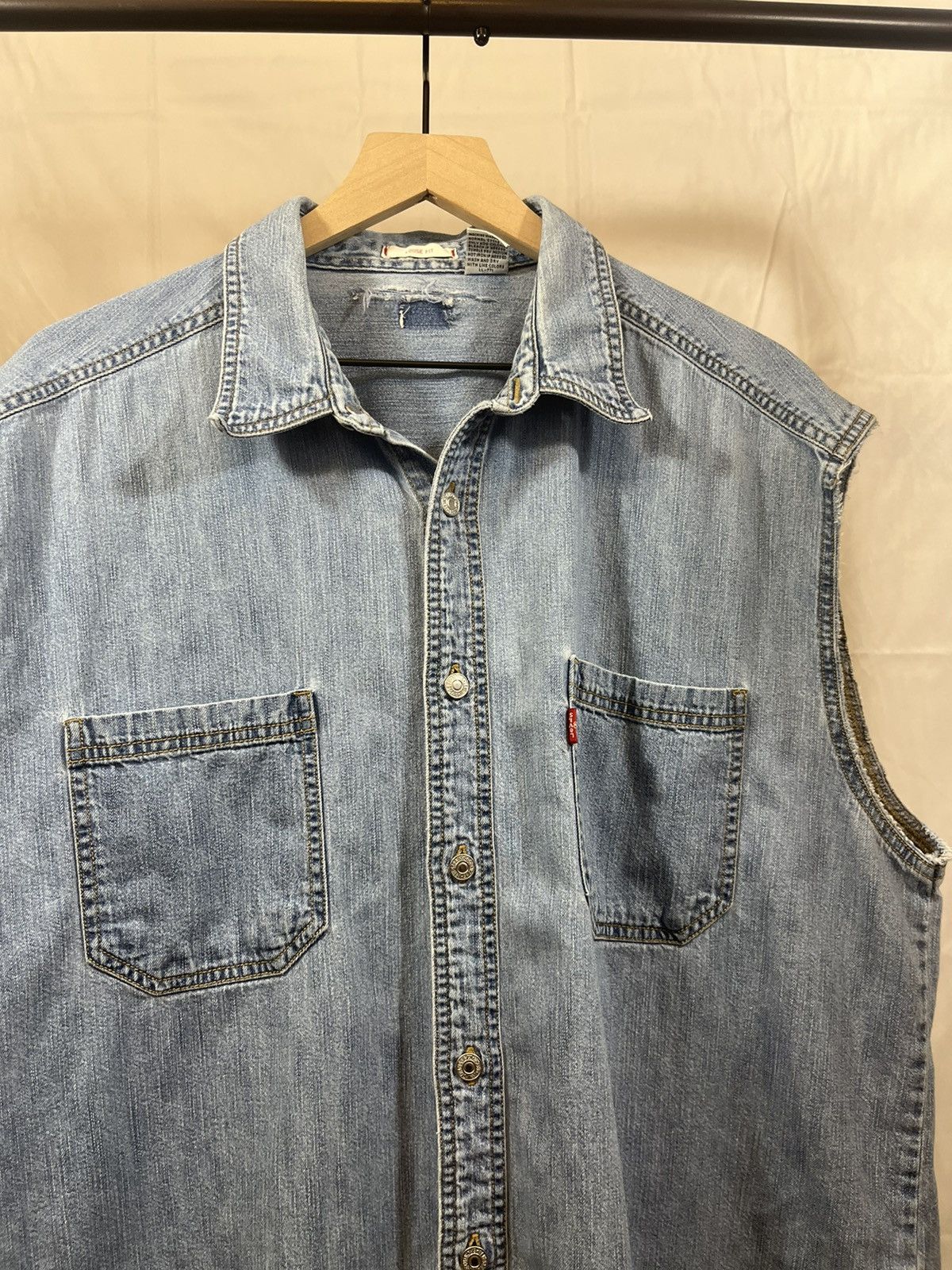 Levi's × Vintage Distressed Faded Cutoff Oversized Shirt Size US L / EU 52-54 / 3 - 1 Thumbnail