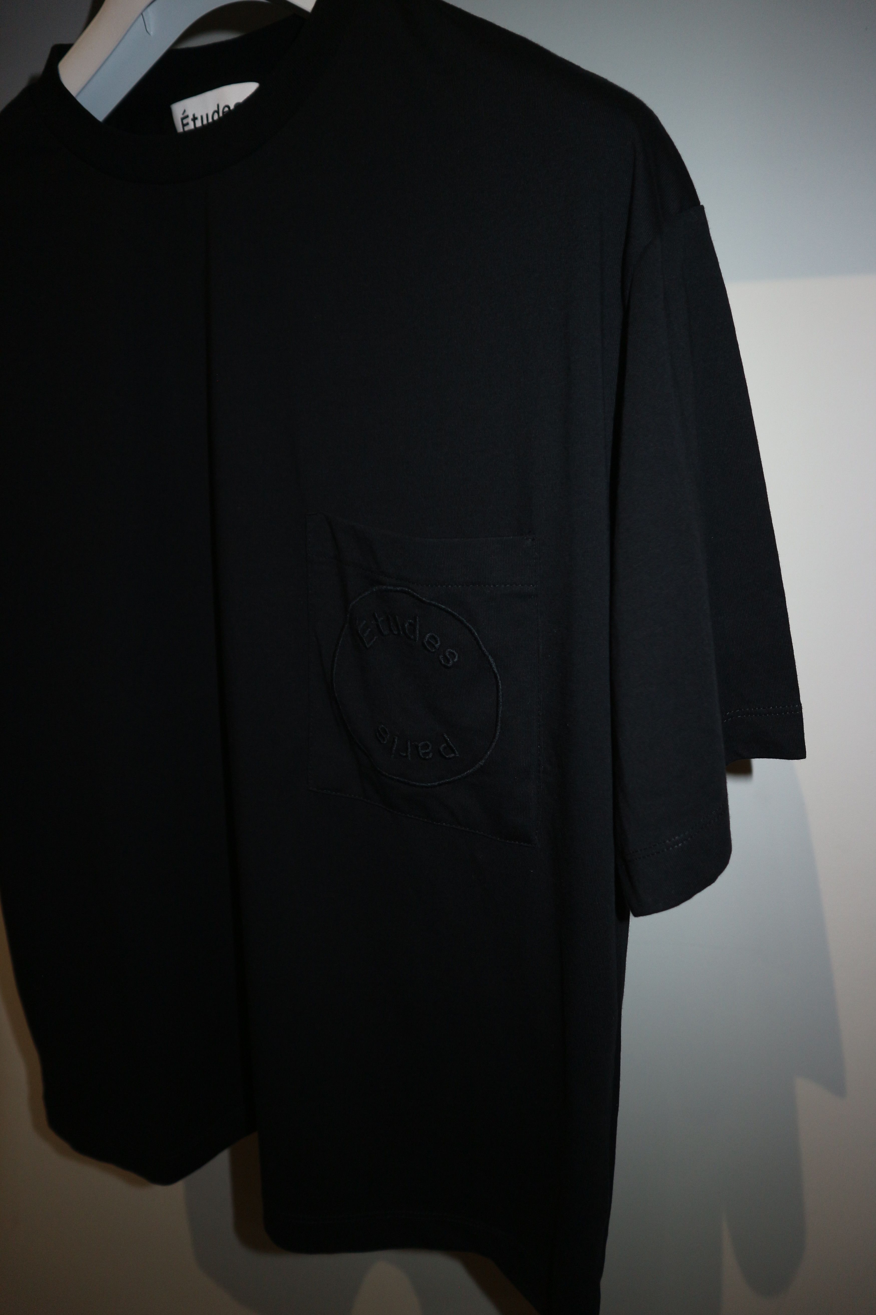 Etudes embroidered logo pocket t-shirt Size US S / EU 44-46 / 1 - 5 Thumbnail