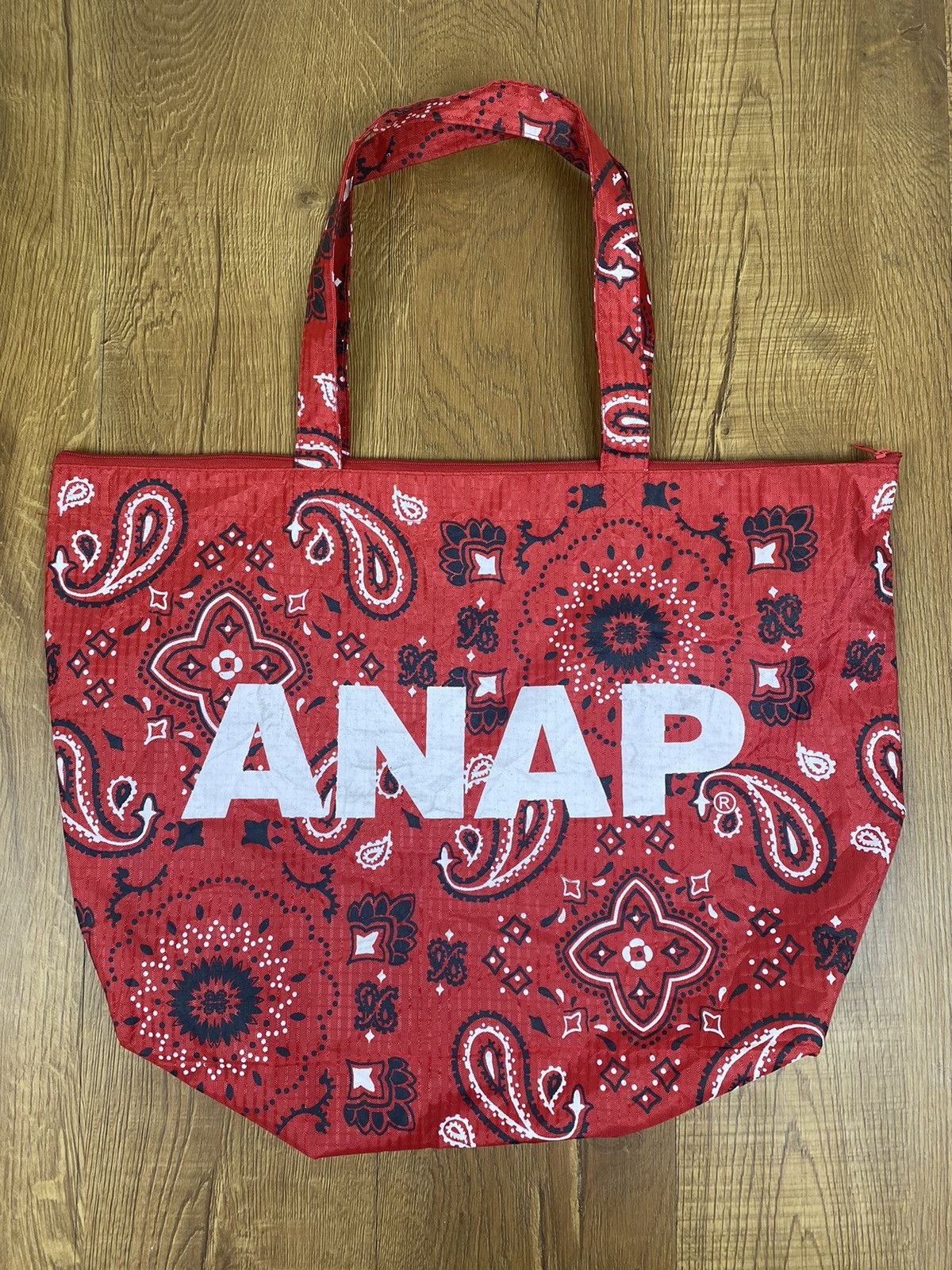 Japanese Brand Vintage Anap Paisley Bandana Pattern Tote Bag Size ONE SIZE - 1 Thumbnail