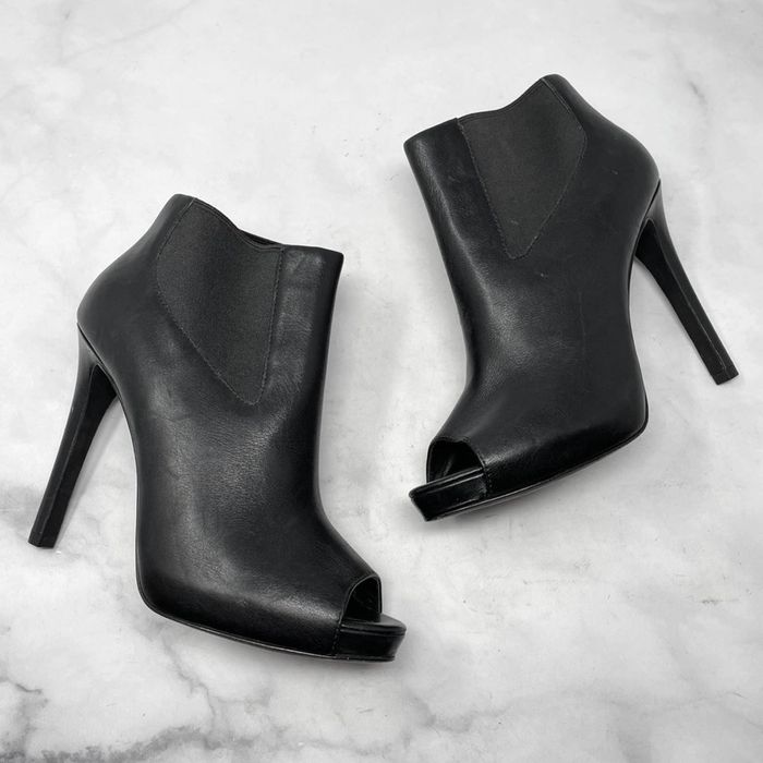 Ash ASH "Amber" 100 Leather Chelsea Platform Ankle Bootie Black Grailed