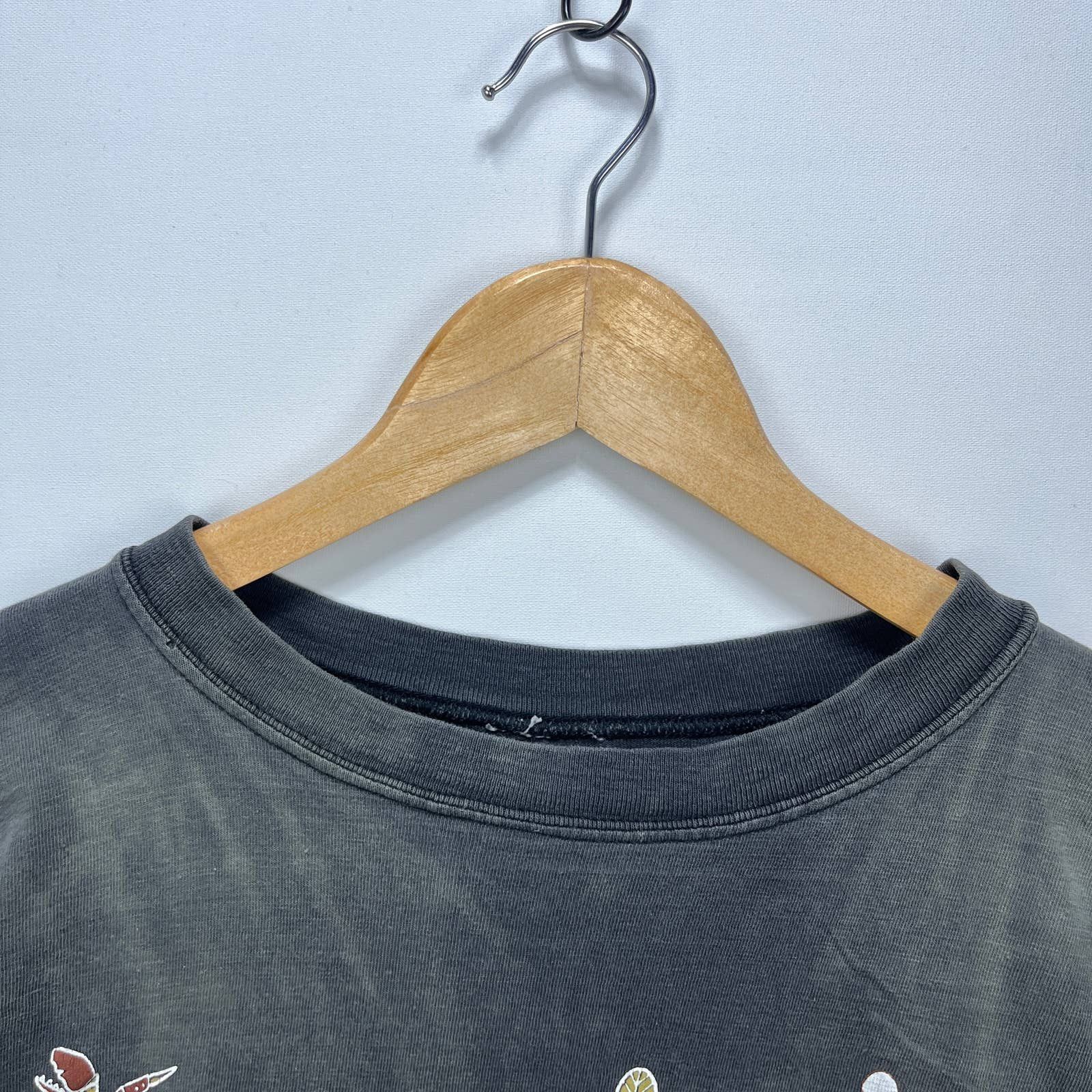 Vintage Vintage 90s Sun Faded Australia Black T shirt Medium Size US M / EU 48-50 / 2 - 4 Thumbnail