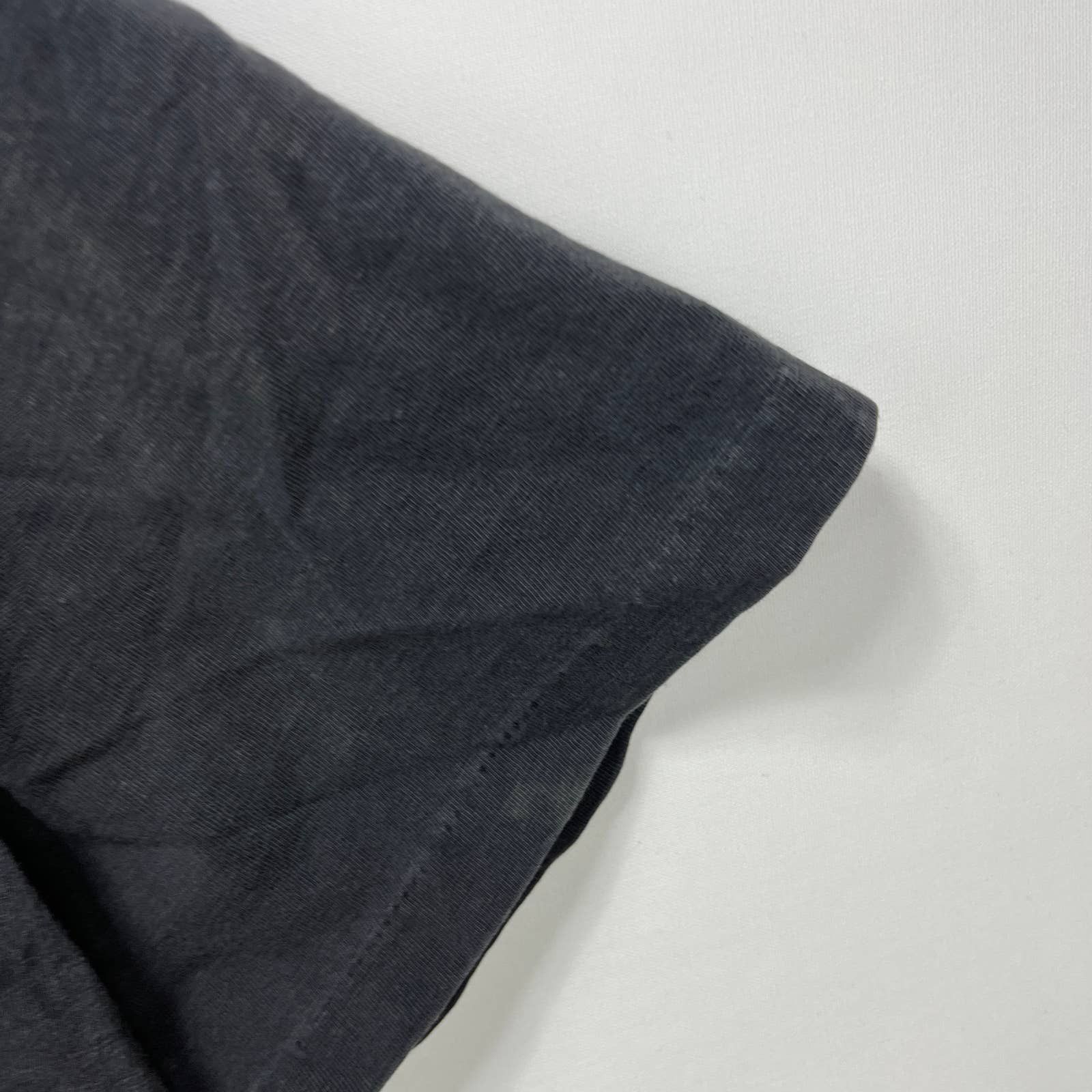 Vintage Vintage 90s Sun Faded Australia Black T shirt Medium Size US M / EU 48-50 / 2 - 6 Thumbnail