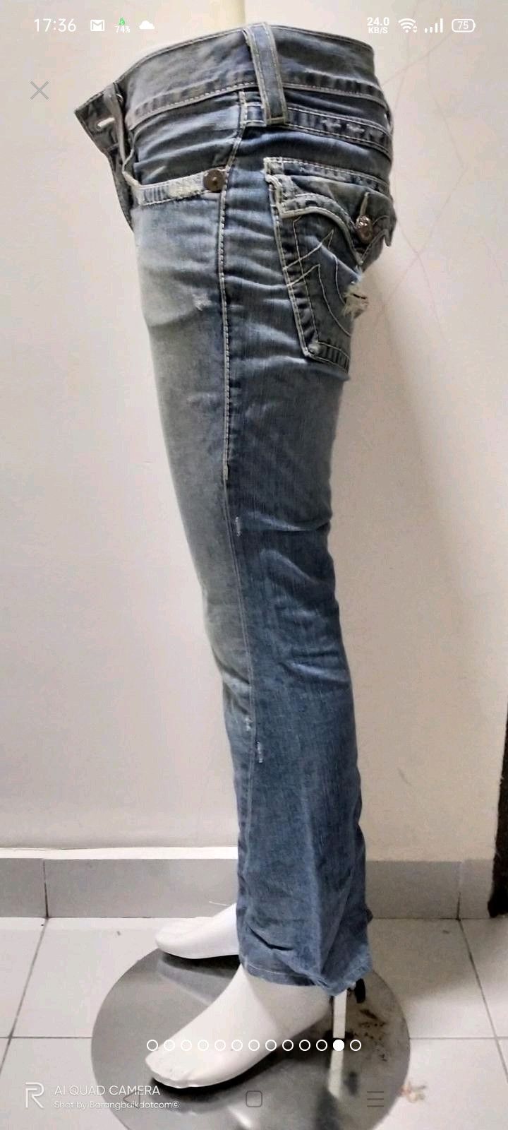 True Religion True Religion 'Joey Big T' Boot Cut Jeans Size 28" / US 6 / IT 42 - 2 Thumbnail