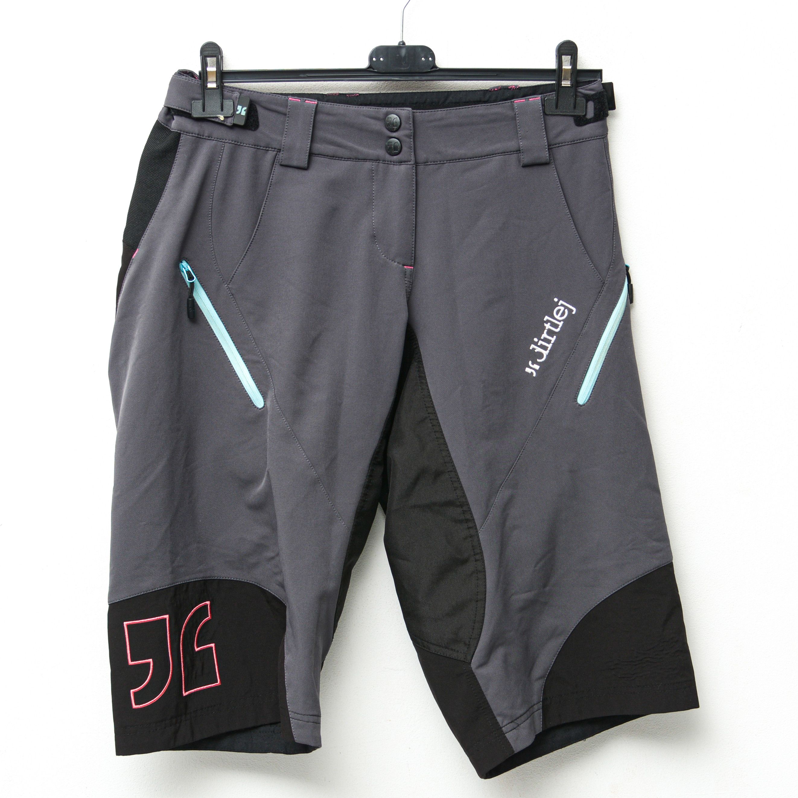Other Dirtlej Mountain Biking Women S Shorts Waterproof Pockets Size 30" / US 8 / IT 44 - 1 Thumbnail
