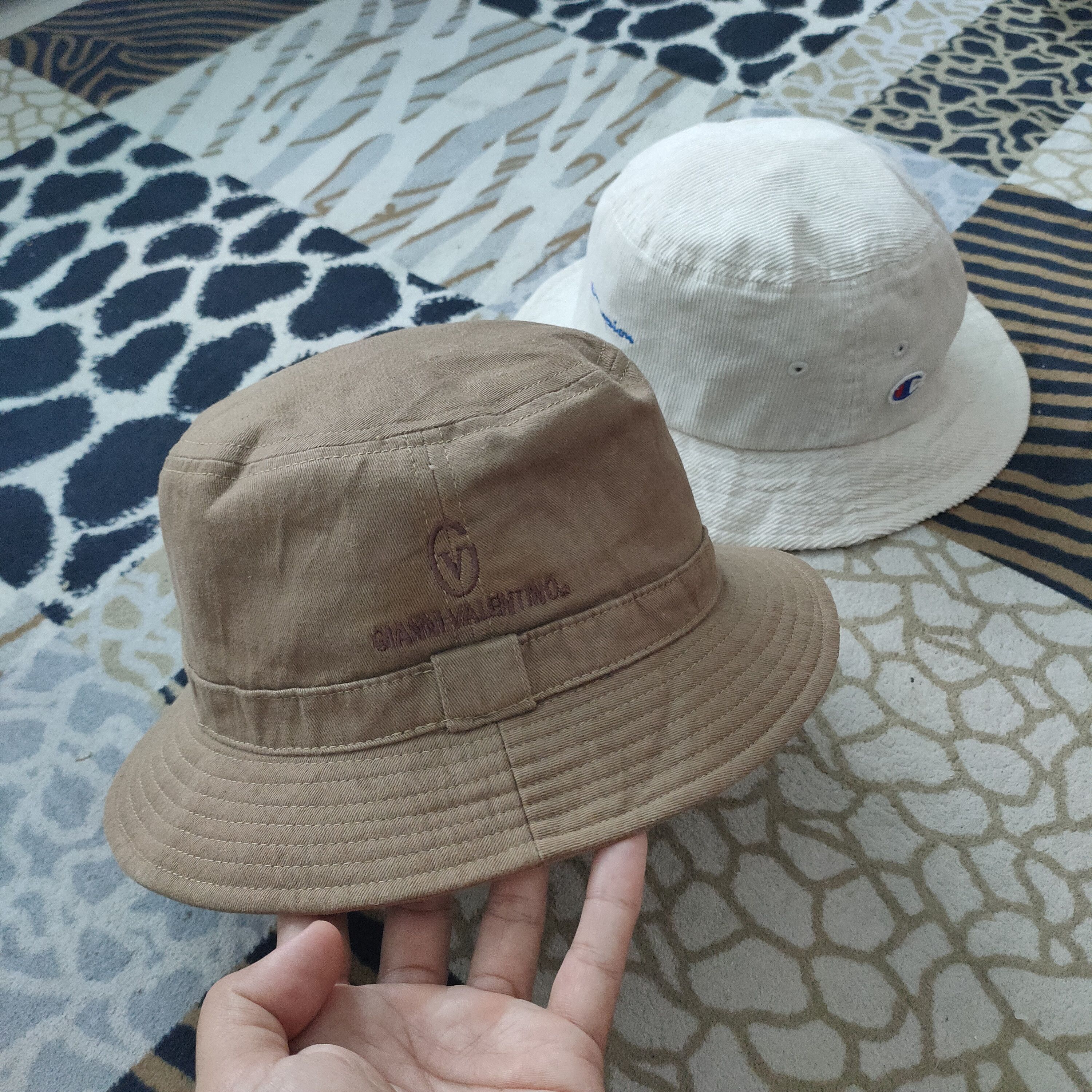 Champion Champion x Gianni Valentino Bucket Hats Embroidered Size ONE SIZE - 8 Thumbnail