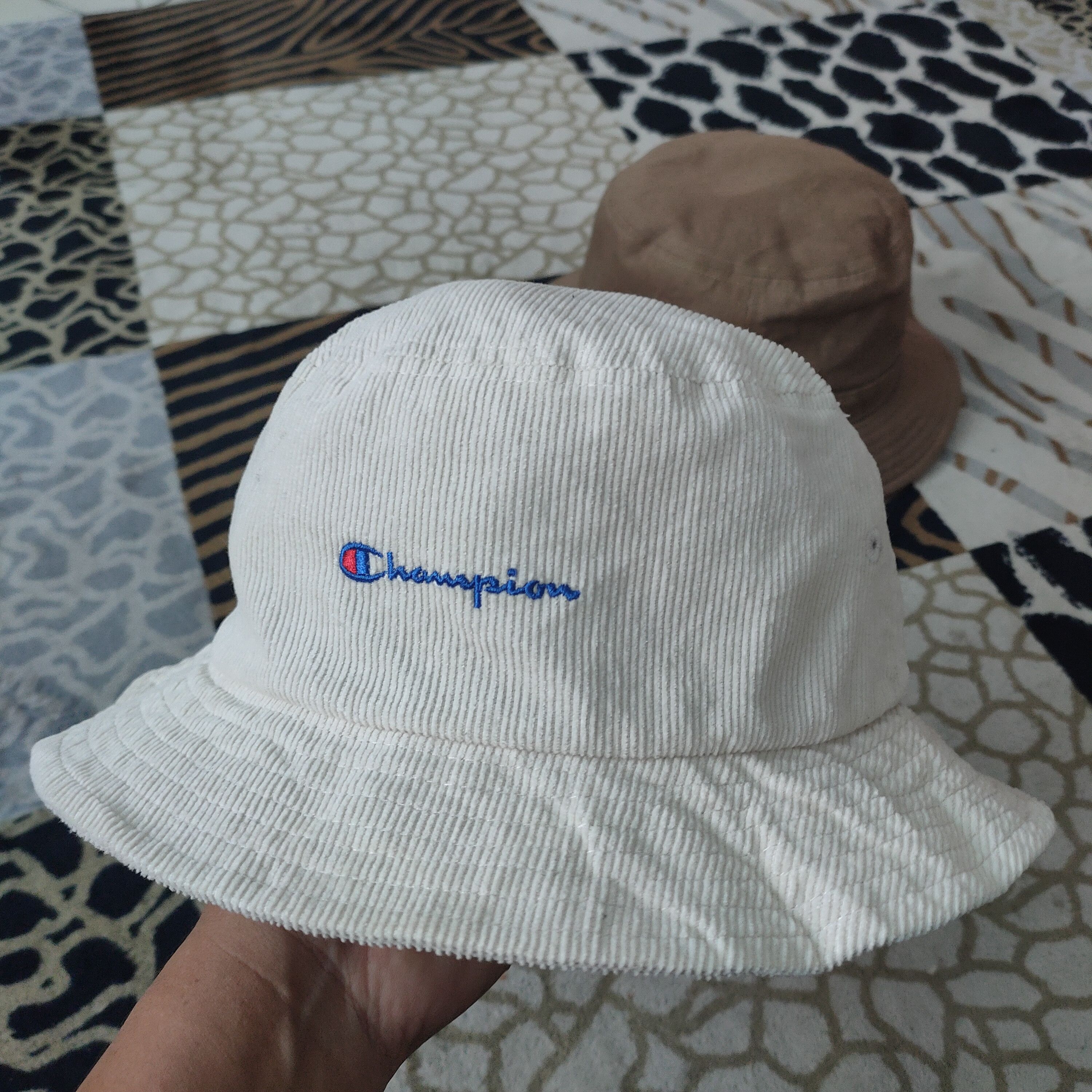 Champion Champion x Gianni Valentino Bucket Hats Embroidered Size ONE SIZE - 2 Thumbnail