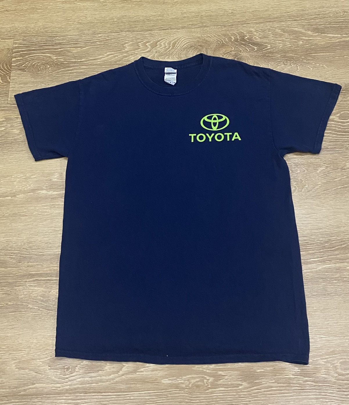 Vintage Automotive racing toyota fan deck Big logo tee shirt Size US M / EU 48-50 / 2 - 2 Thumbnail