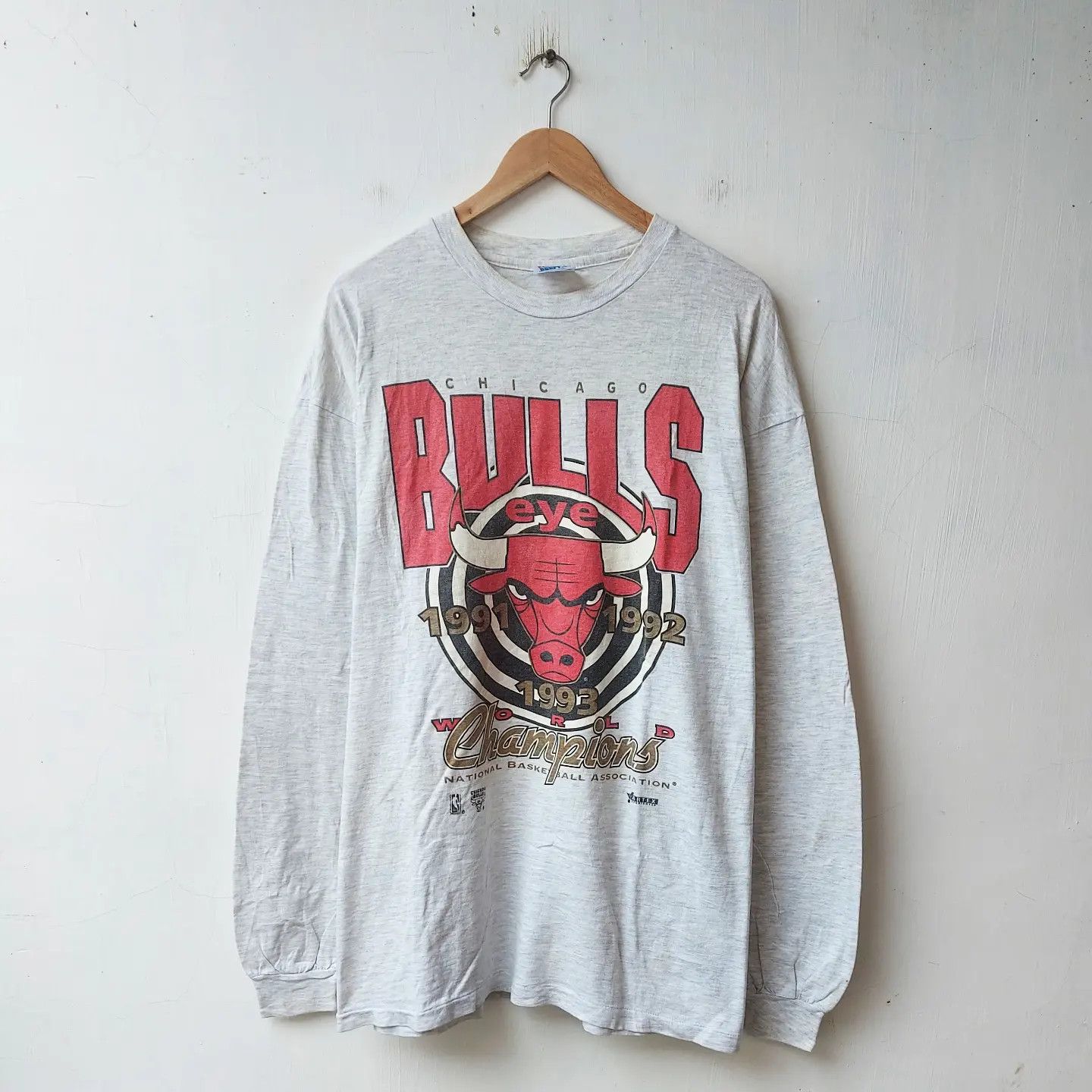 Vintage 90s Chicago Bulls Long Sleeve Tshirt