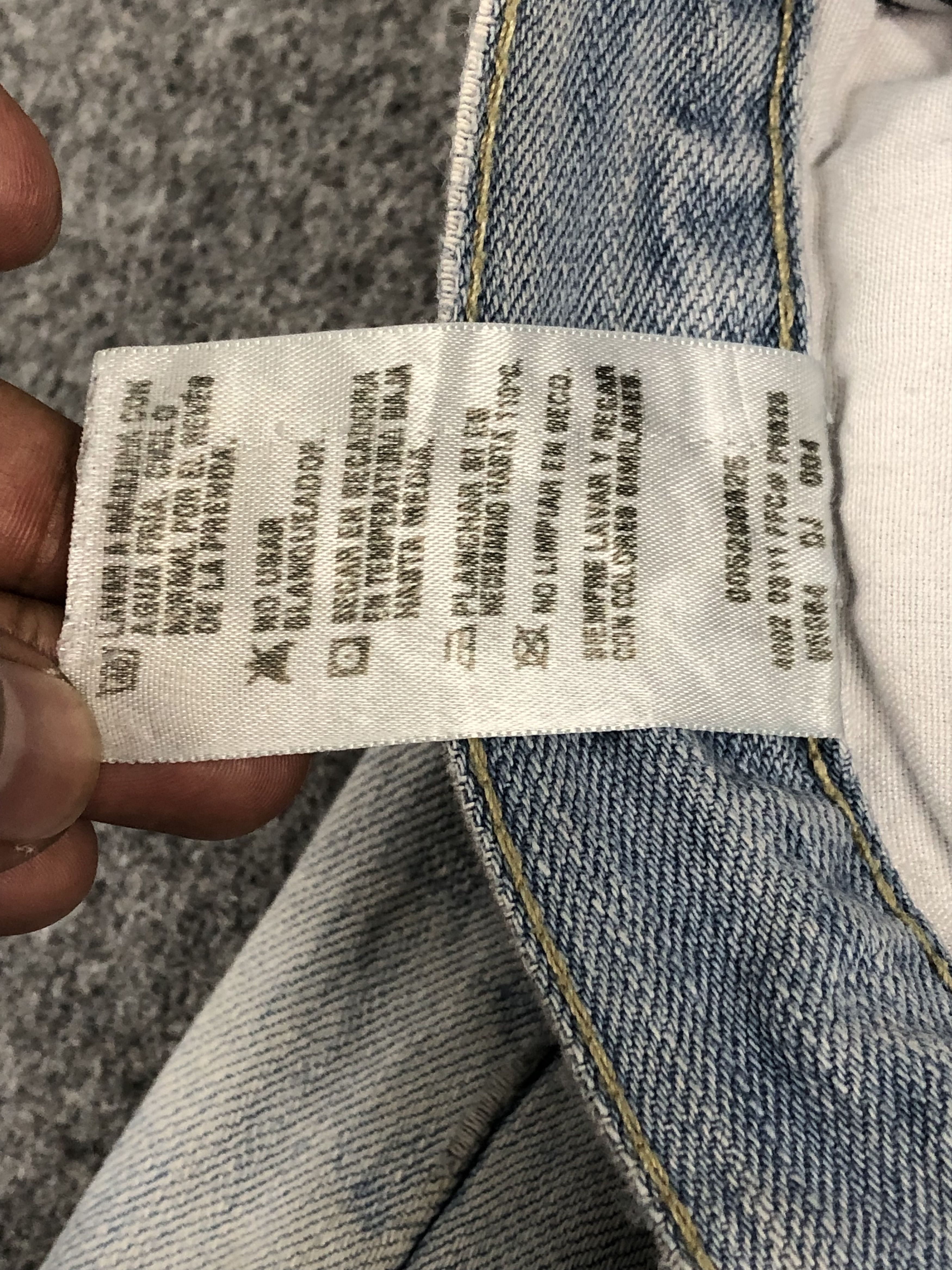 Levi's Vintage Levis 520 Light Wash Jeans DP1654 Size US 33 - 9 Thumbnail