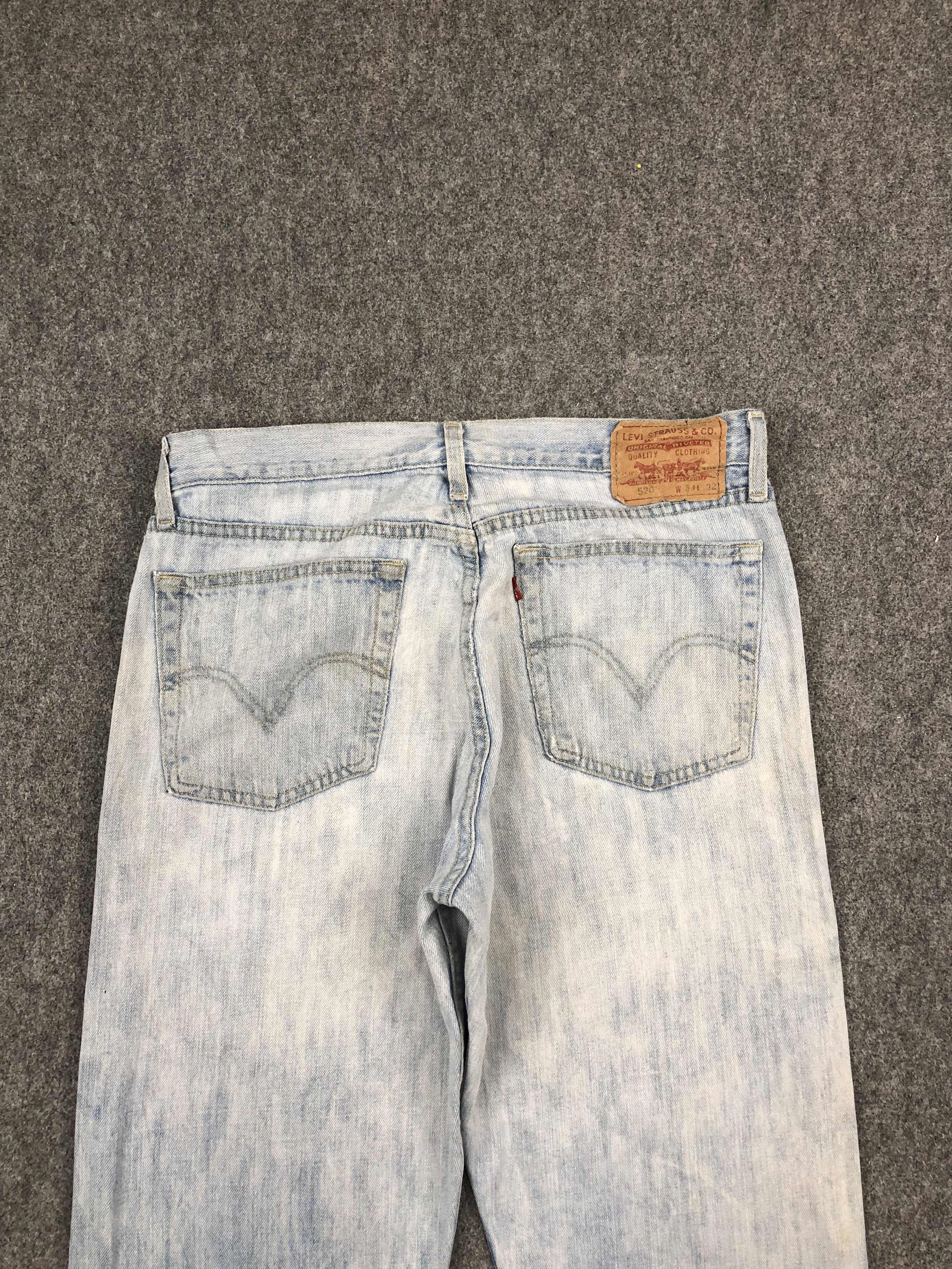 Levi's Vintage Levis 520 Light Wash Jeans DP1654 Size US 33 - 4 Thumbnail