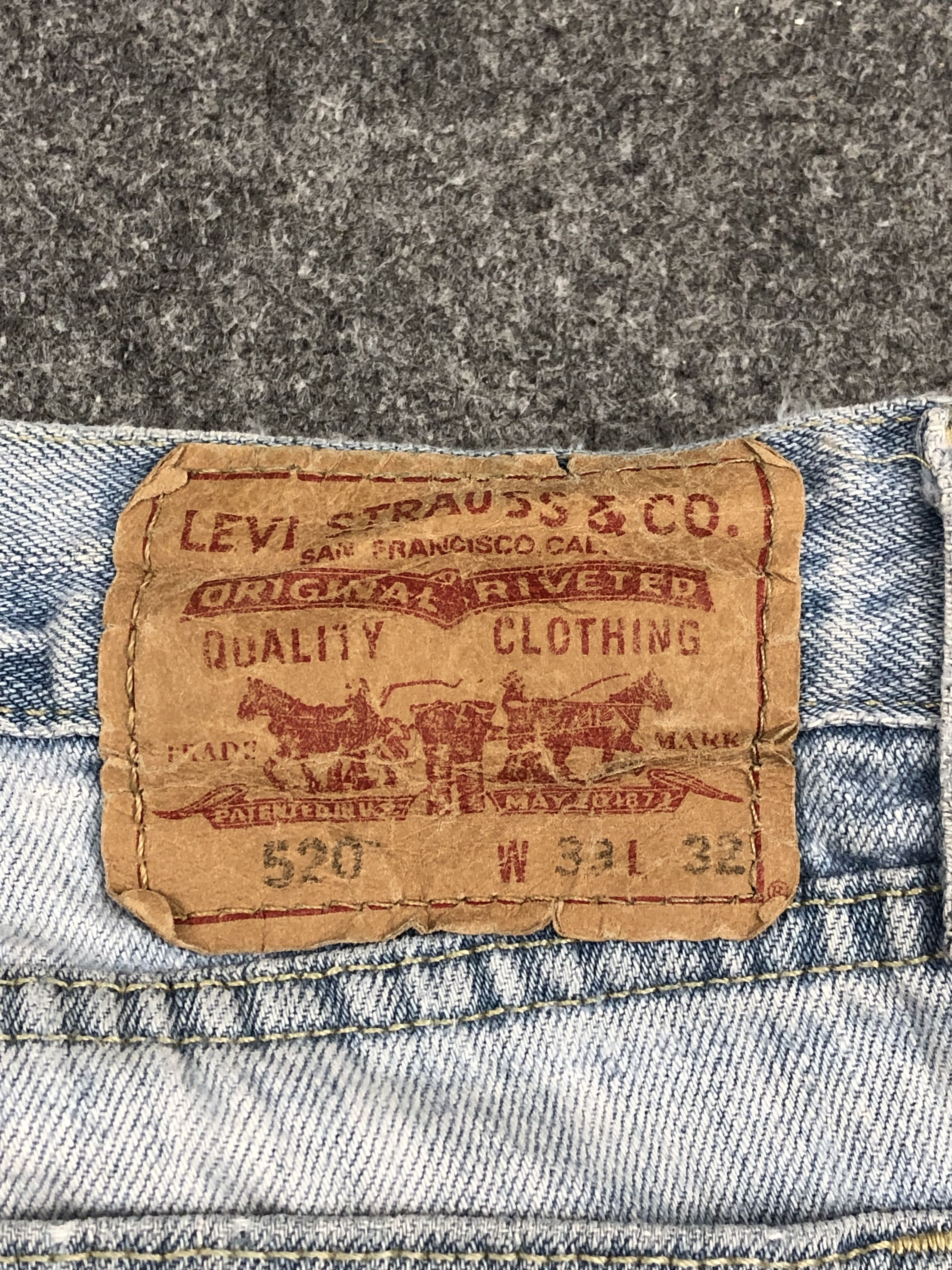 Levi's Vintage Levis 520 Light Wash Jeans DP1654 Size US 33 - 5 Thumbnail