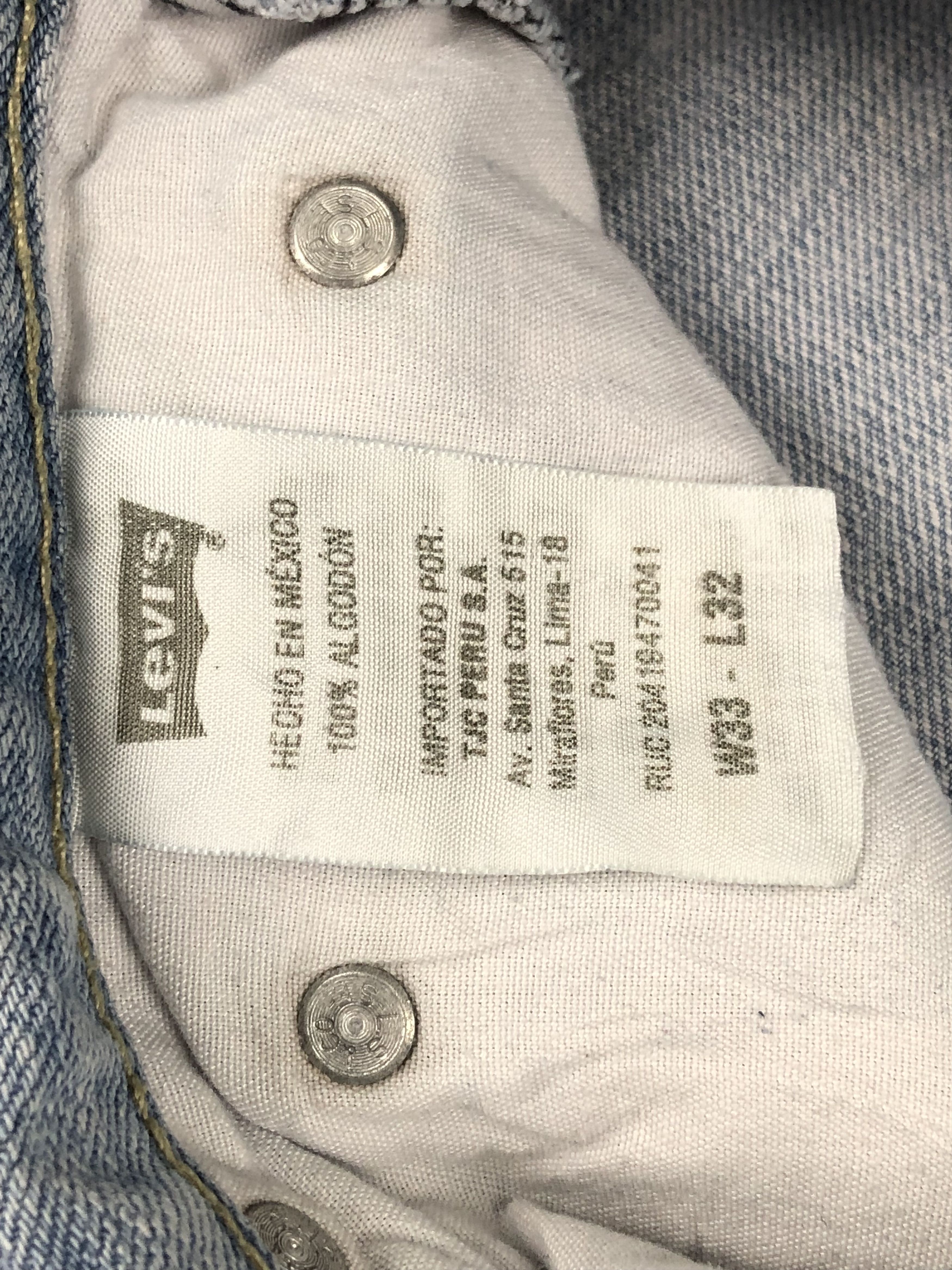 Levi's Vintage Levis 520 Light Wash Jeans DP1654 Size US 33 - 8 Thumbnail