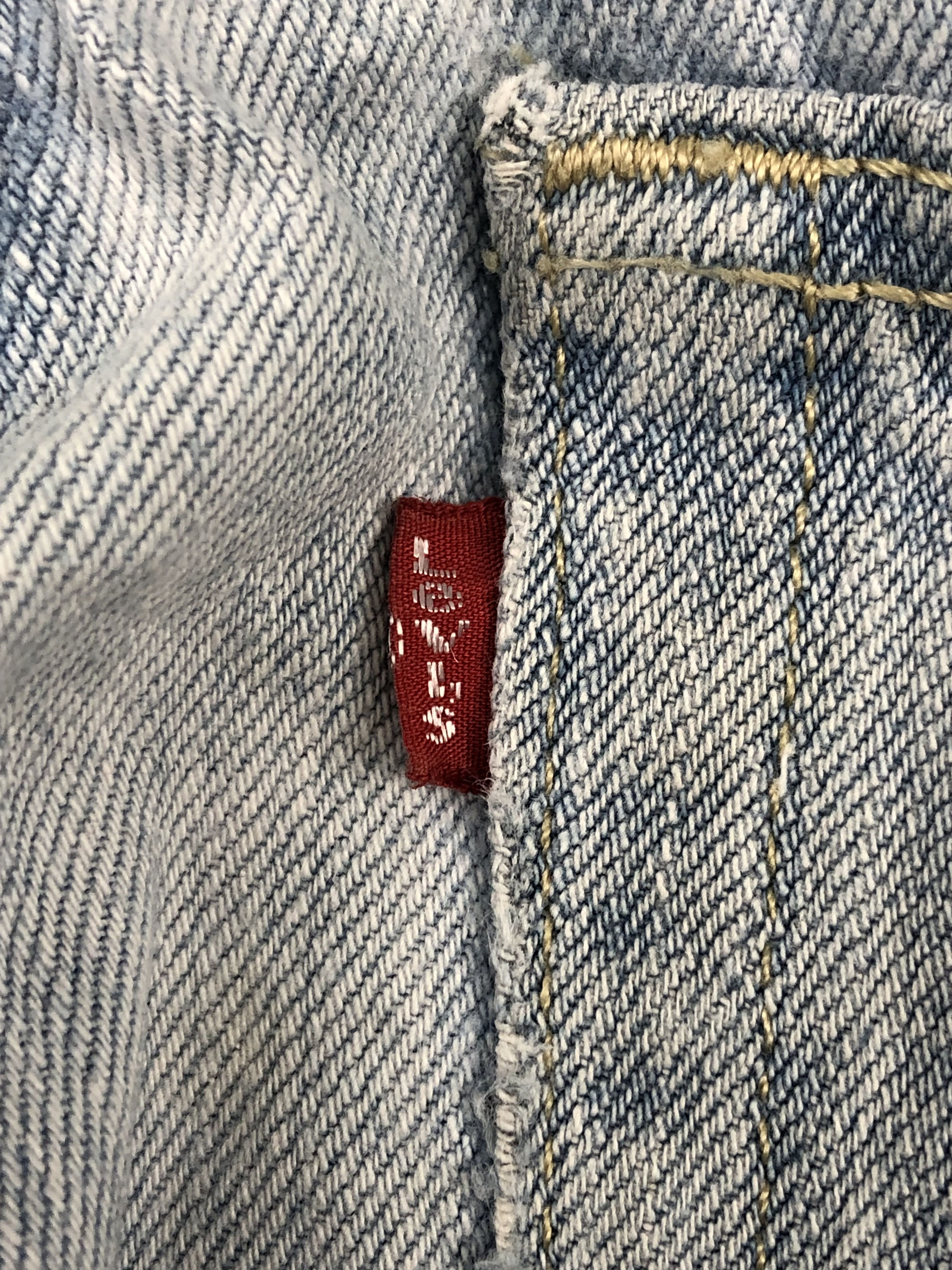 Levi's Vintage Levis 520 Light Wash Jeans DP1654 Size US 33 - 6 Thumbnail