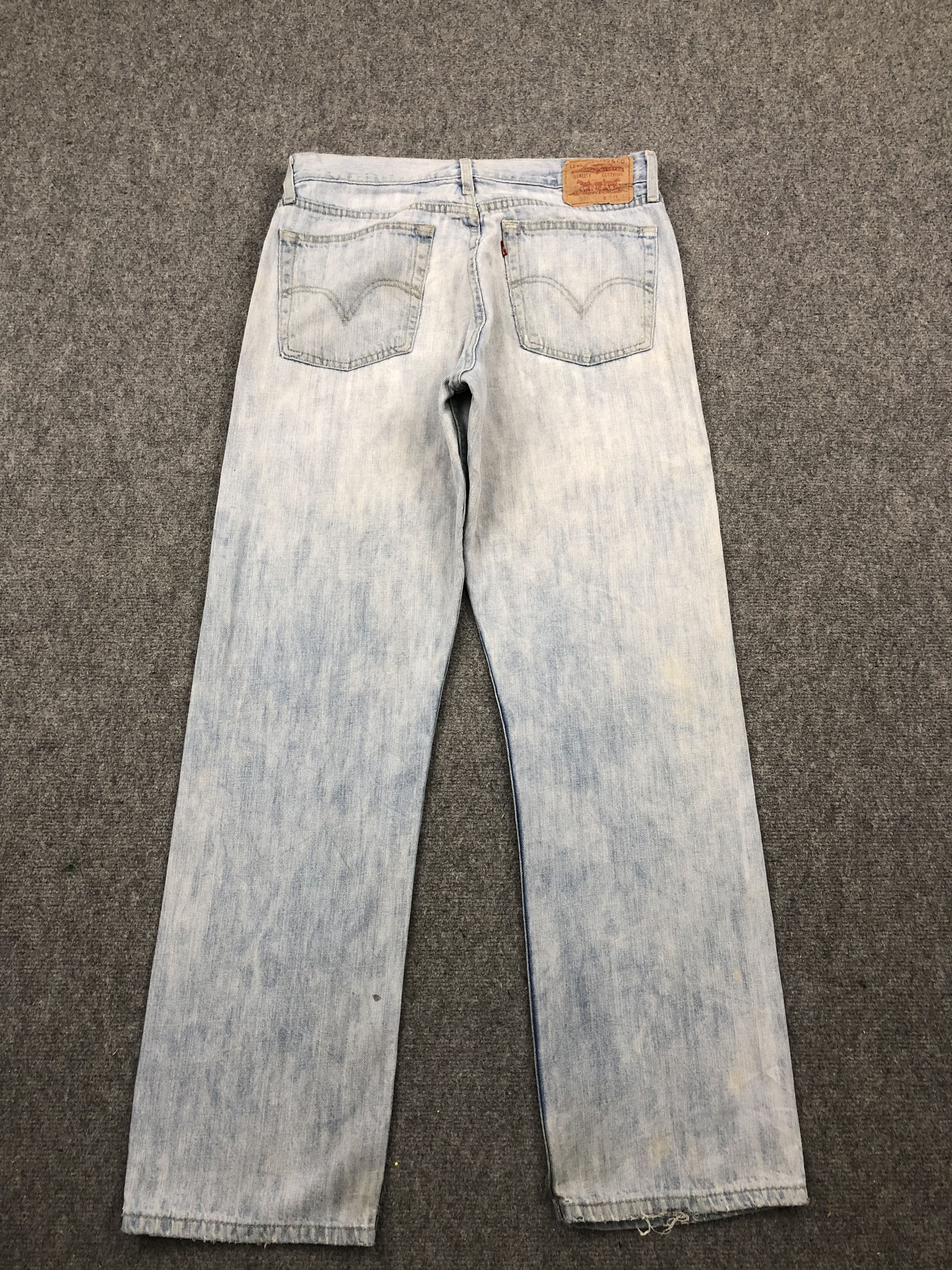 Levi's Vintage Levis 520 Light Wash Jeans DP1654 Size US 33 - 3 Thumbnail