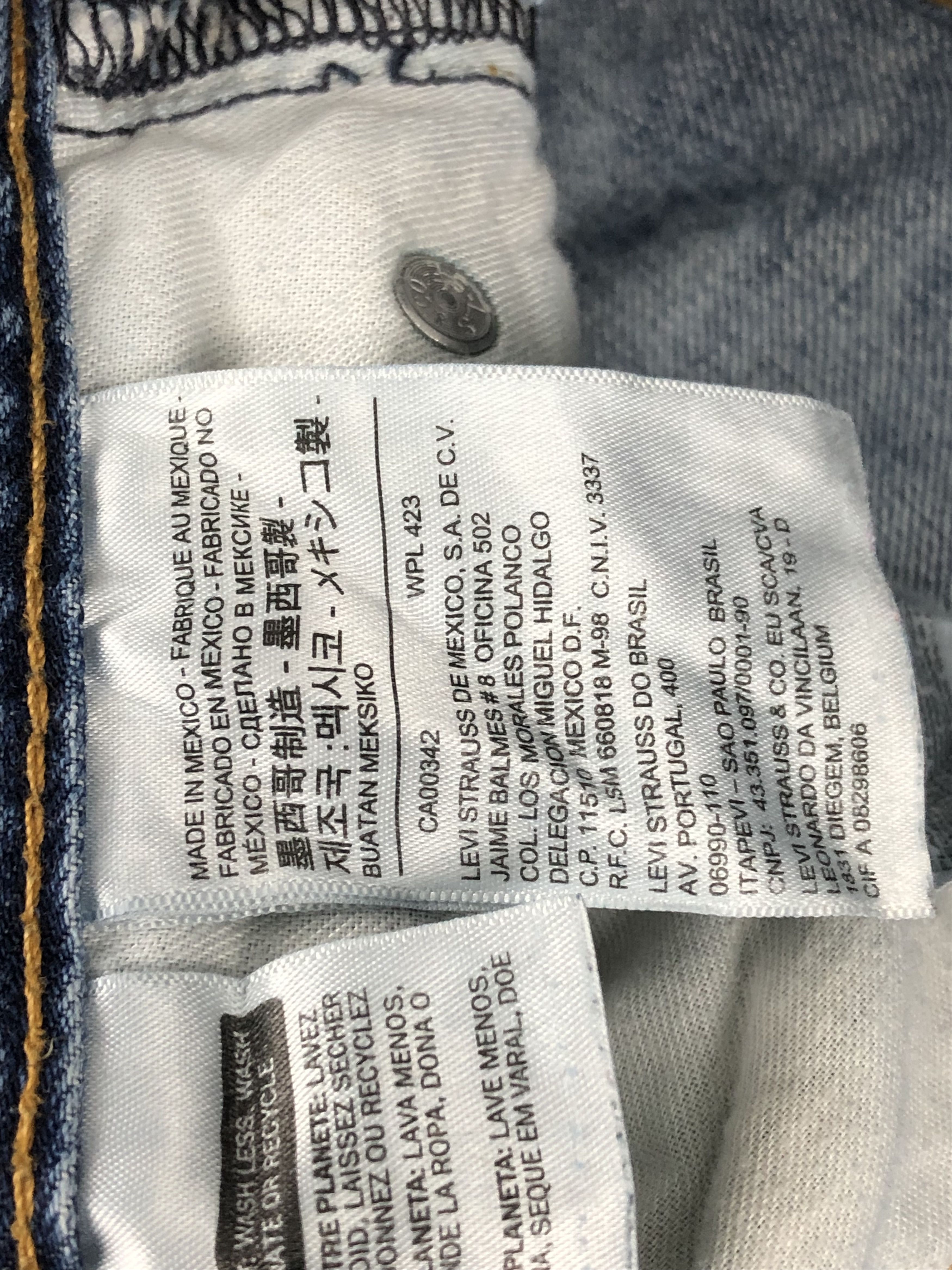 Levi's Vintage Levis 550 Light Blue Jeans DP1675 Size US 35 - 8 Thumbnail