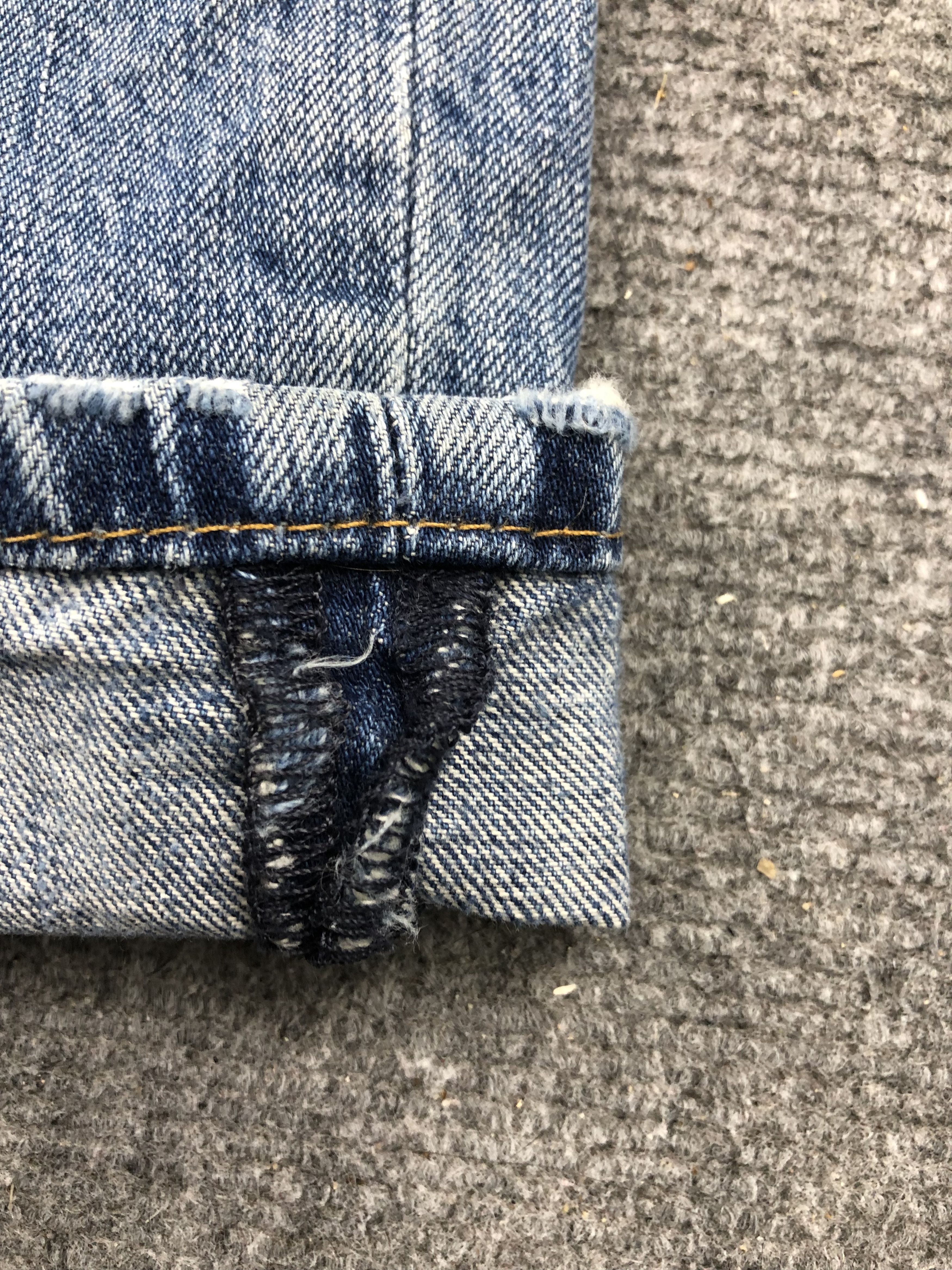 Levi's Vintage Levis 550 Light Blue Jeans DP1675 Size US 35 - 12 Thumbnail