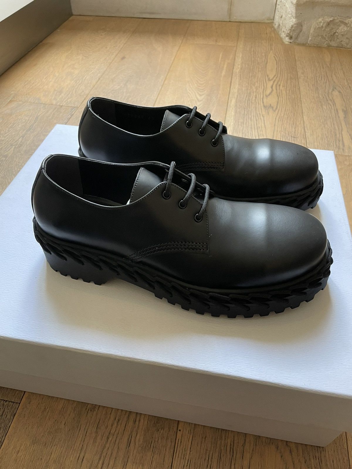 Balenciaga Balenciaga Laced Sole Derby Size US 7 / EU 40 - 7 Thumbnail