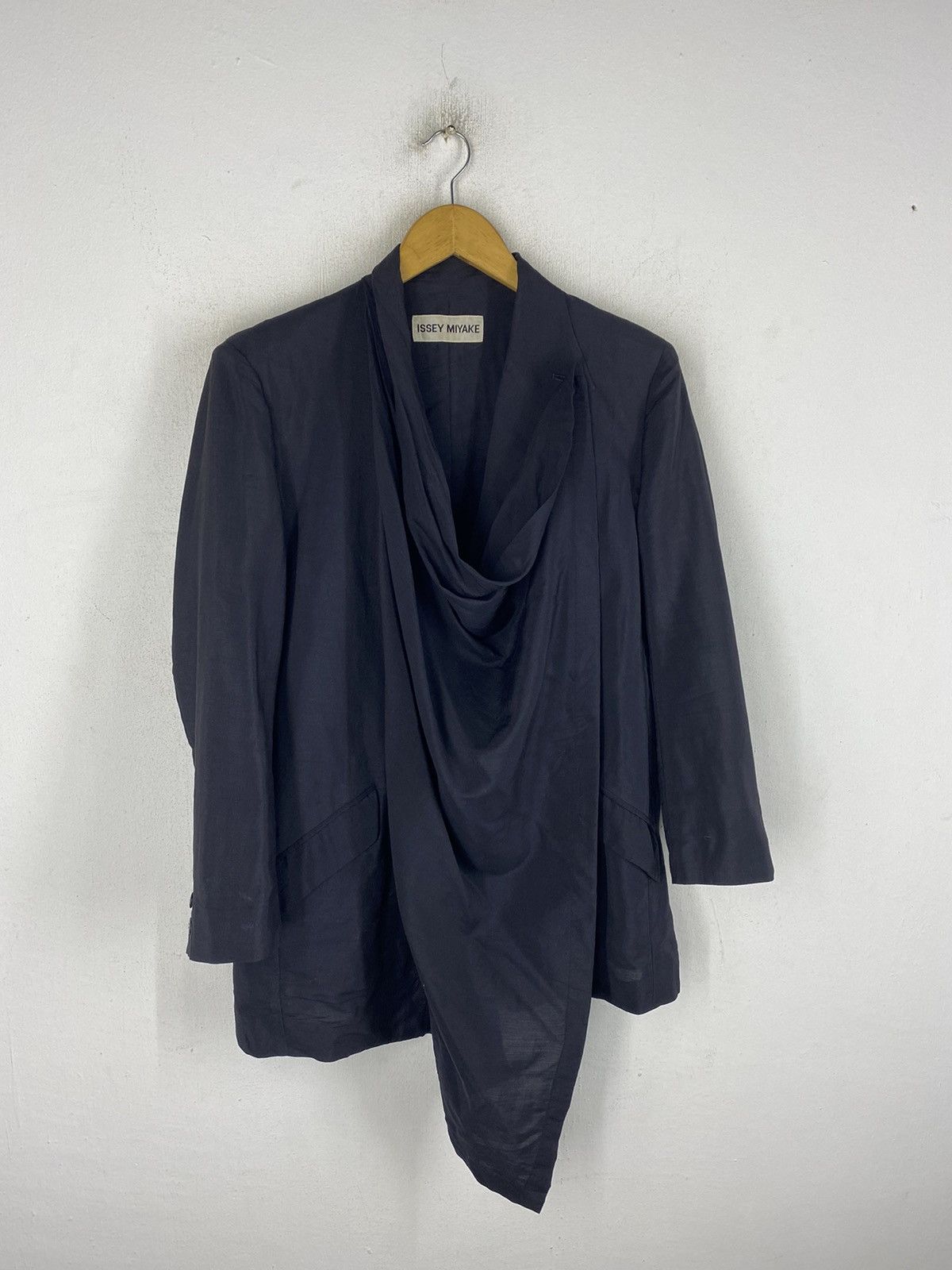 Issey Miyake 🔥SALE🔥VINTAGE ISSEY MIYAKE ASYMMETRIC JACKET Size US M / EU 48-50 / 2 - 13 Thumbnail