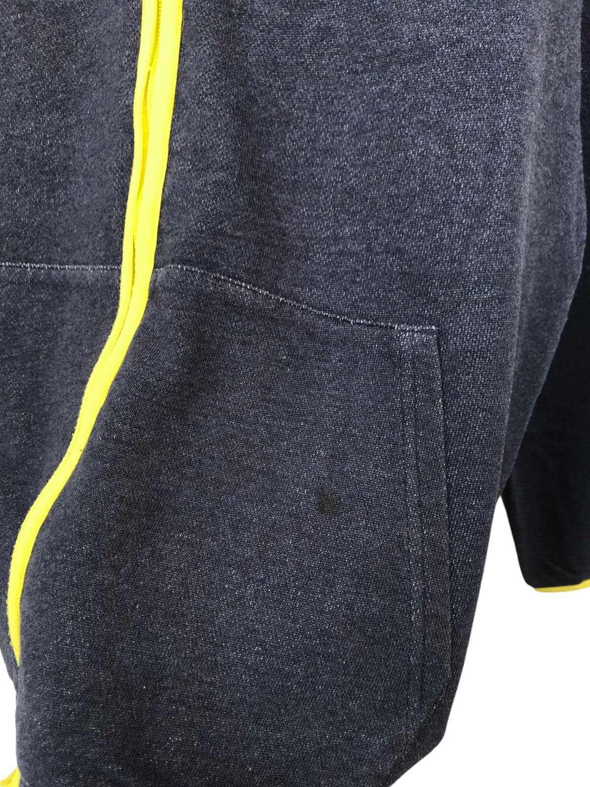 Nike Nike Swoosh Hoodie Big Logo Nike Streetwear Sweater Size US L / EU 52-54 / 3 - 3 Thumbnail