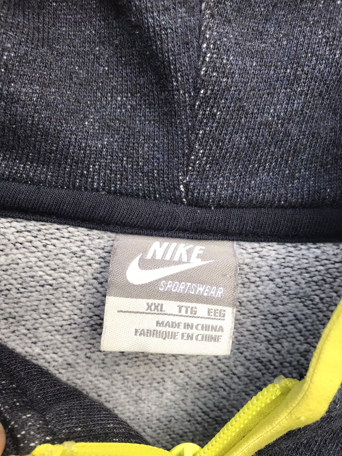 Nike Nike Swoosh Hoodie Big Logo Nike Streetwear Sweater Size US L / EU 52-54 / 3 - 2 Thumbnail